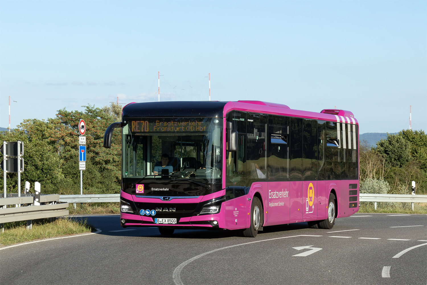 Бранденбург, MAN 43C Lion's Intercity LE 13 LEÜ360 EfficientHybrid № 850; Гессен — SEV · Riedbahn · Frankfurt am Main <> Mannheim · 15.07.2024 — 14.12.2024