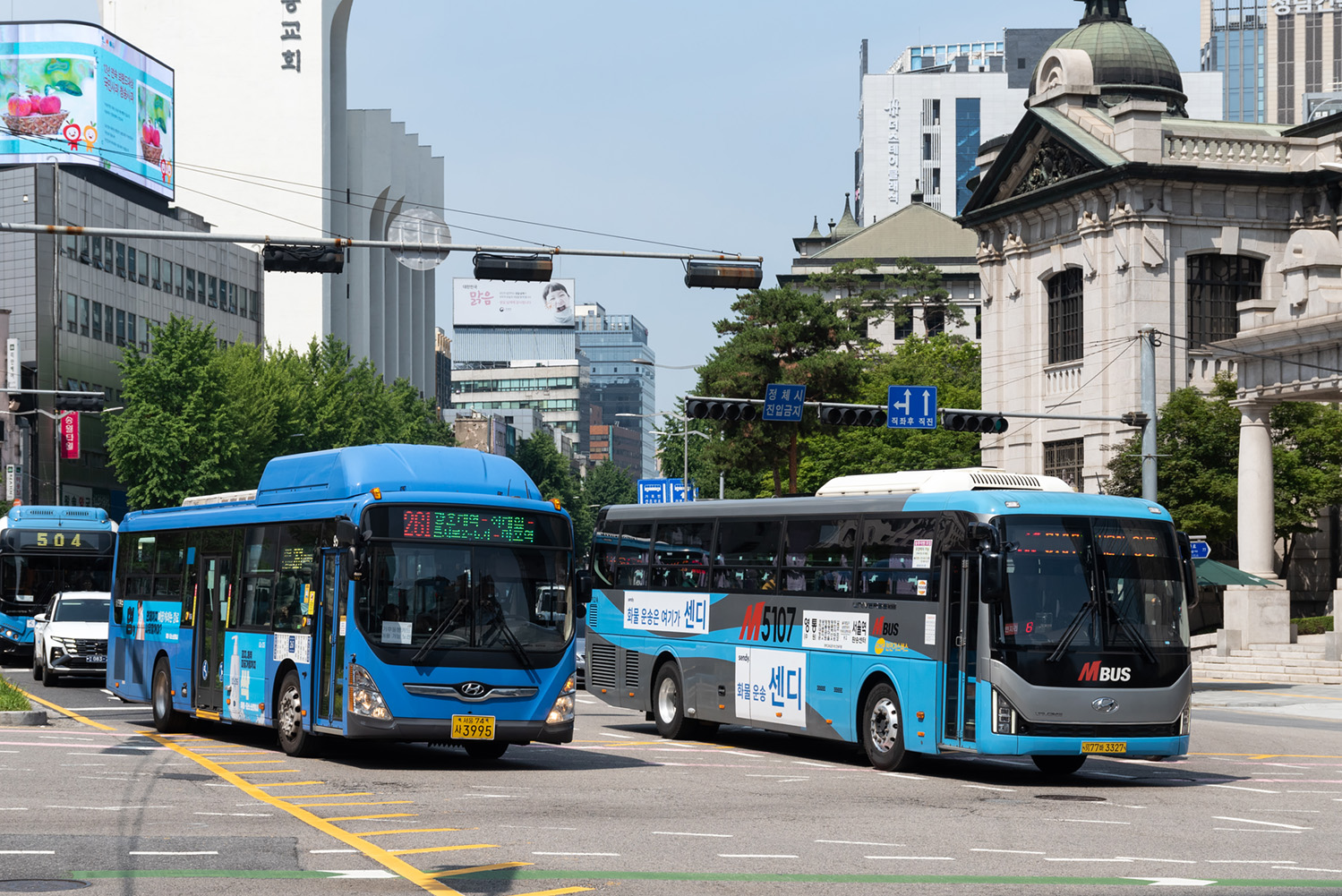 Южная Корея, Hyundai New Super AeroCity 2F/L LF № 95; Южная Корея, Hyundai Universe F/L Prime № 경기 77 바 3327