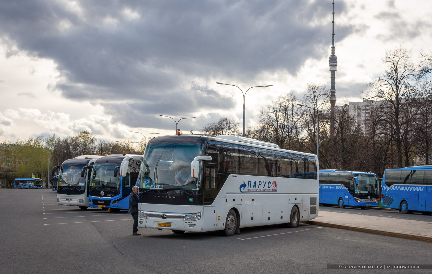 Тверская область, Yutong ZK6122H9 № АН 742 69