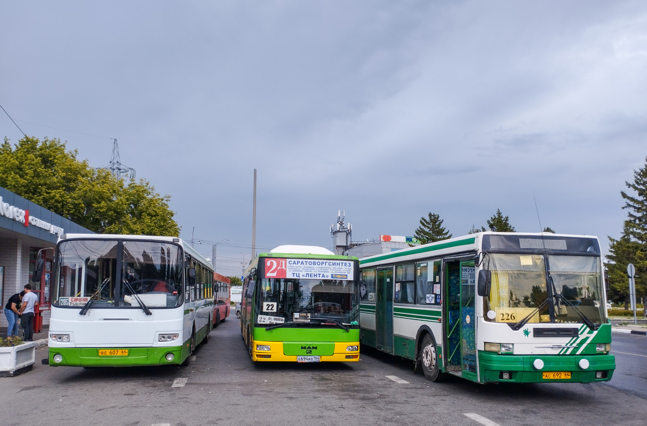 Saratov region, LiAZ-5256.36-01 Nr. ВЕ 607 64; Saratov region, Caetano City Gold Nr. Е 694 АВ 164