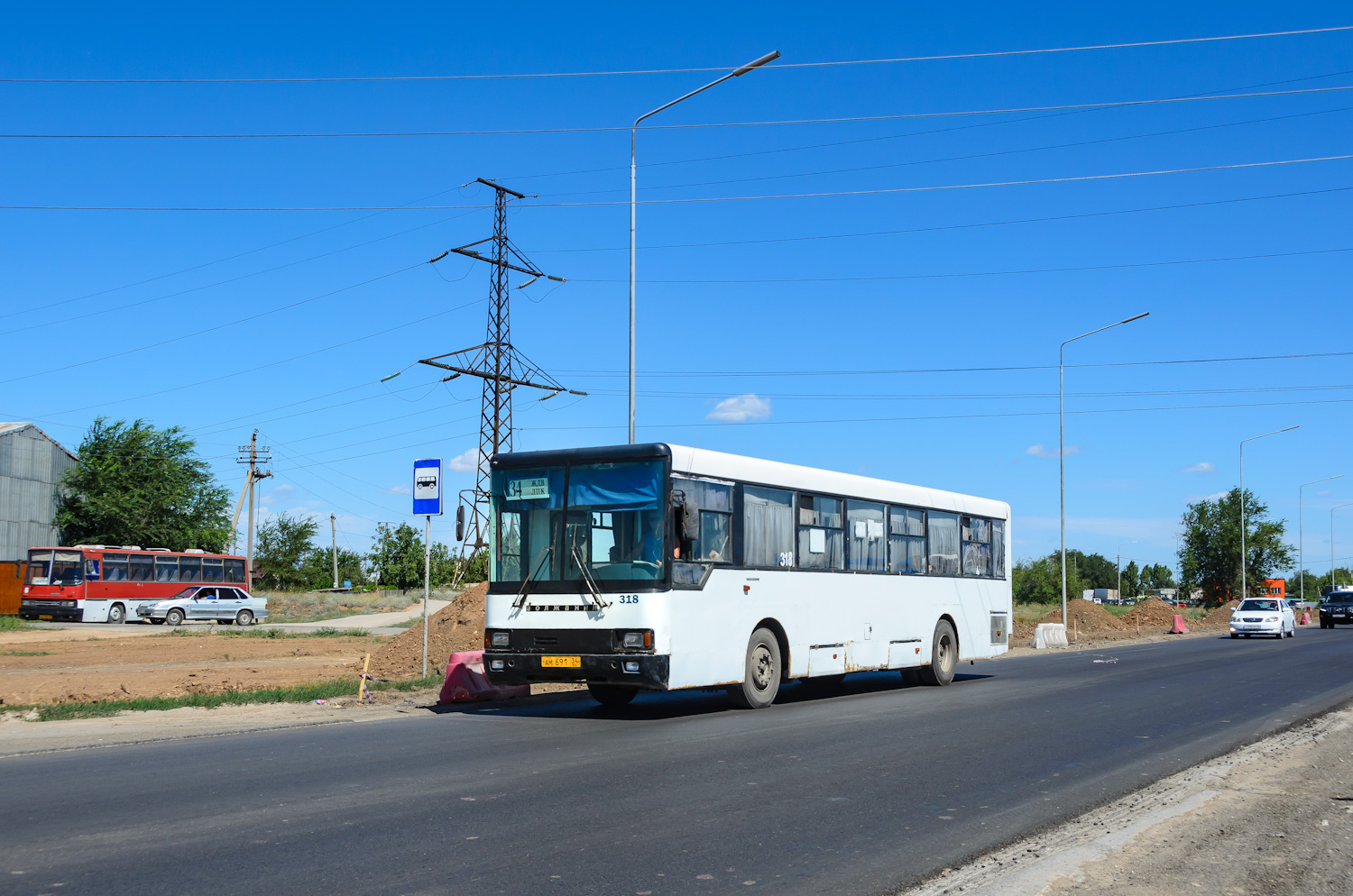 Волгоградская область, Ikarus 250.93 № АК 510 34; Волгоградская область, Волжанин-5270-10-02 № 318