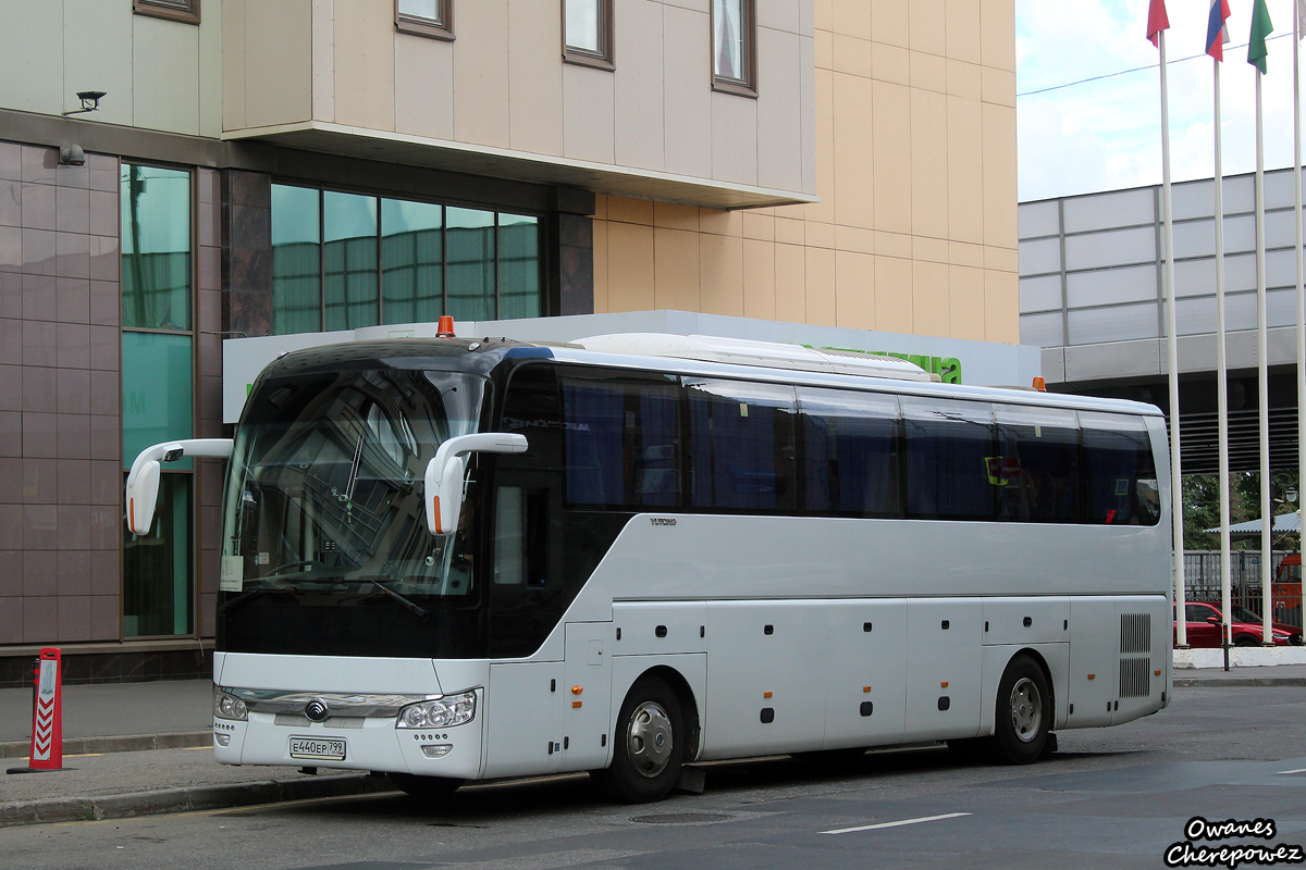 Москва, Yutong ZK6122H9 № Е 440 ЕР 799