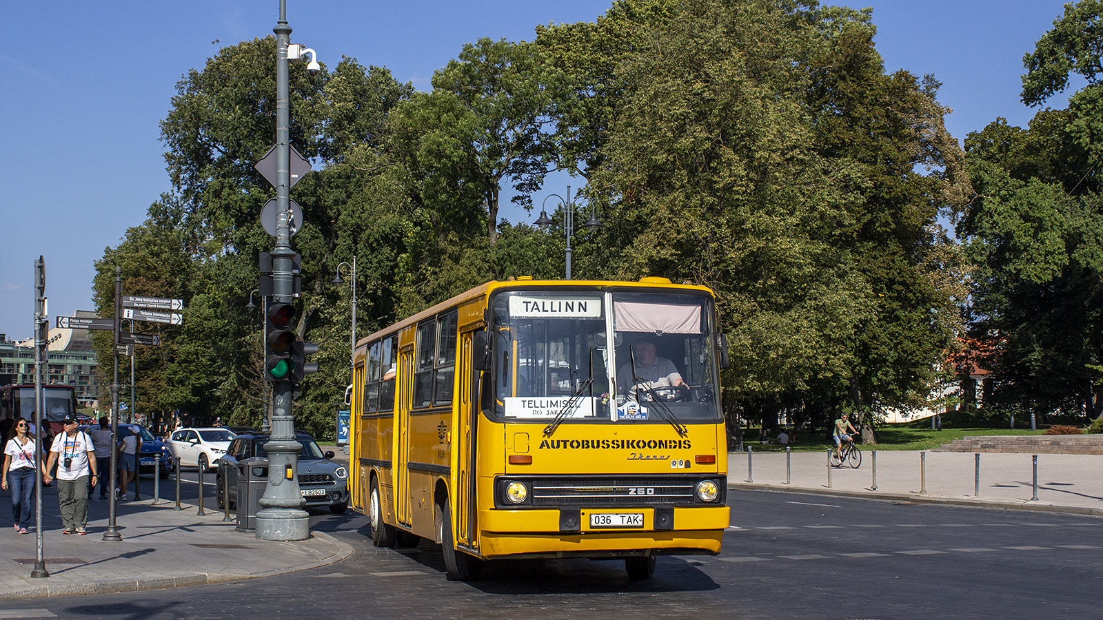 Эстония, Ikarus 260.37 № 1036; Литва — Baltijos kelias 35 | The Baltic Way 35