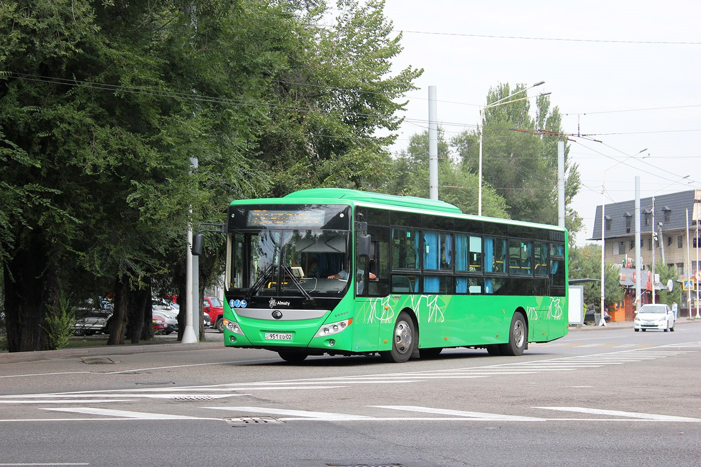 Алматы, Yutong ZK6118HGA (QazTehna) № 951 EQ 02