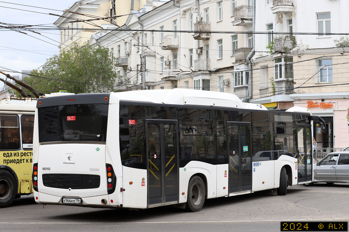 Варонежская вобласць, НефАЗ-5299-40-57 (CNG) № Е 966 КМ 136