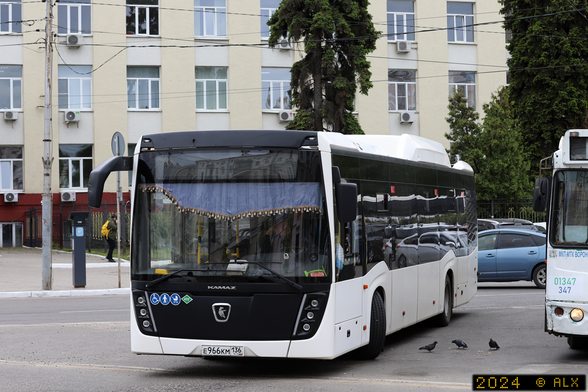 Варонежская вобласць, НефАЗ-5299-40-57 (CNG) № Е 966 КМ 136