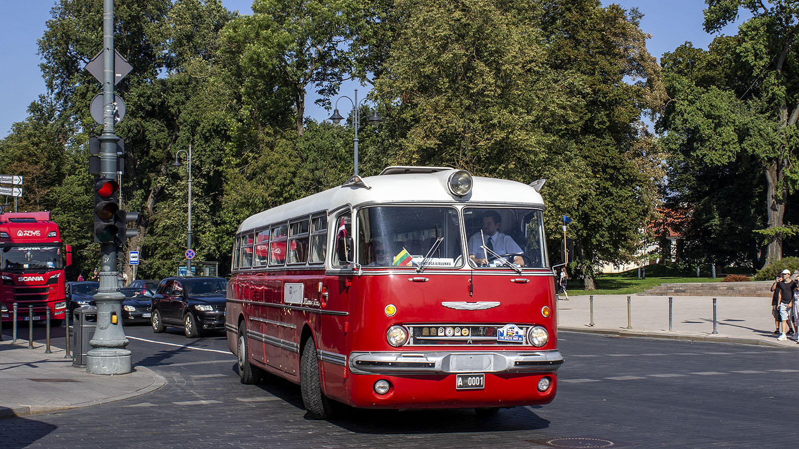 Эстония, Ikarus  55.14 Lux № A 0001; Литва — Baltijos kelias 35 | The Baltic Way 35