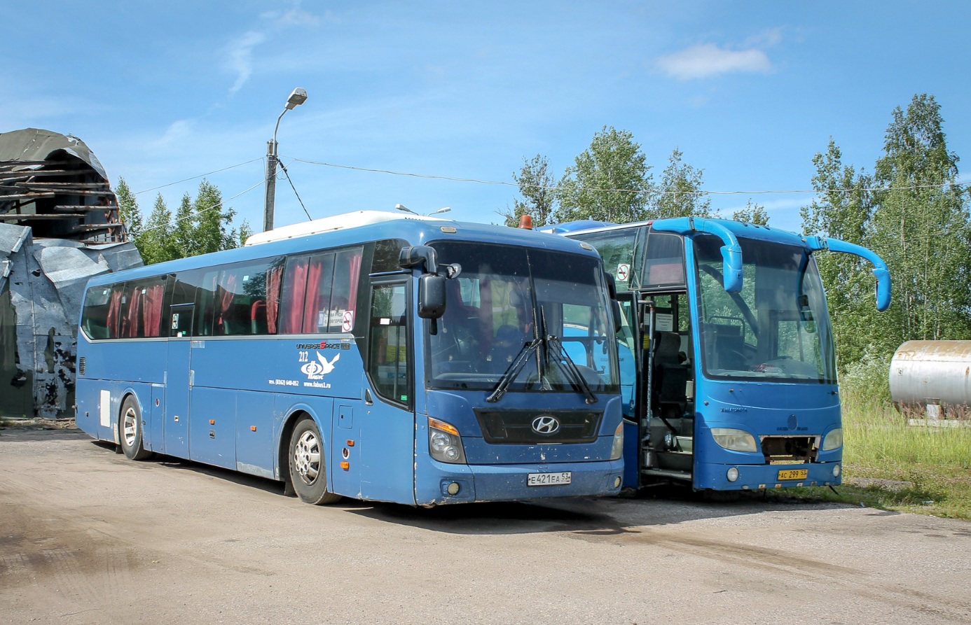 Novgorod region, Hyundai Universe Space Luxury č. 212