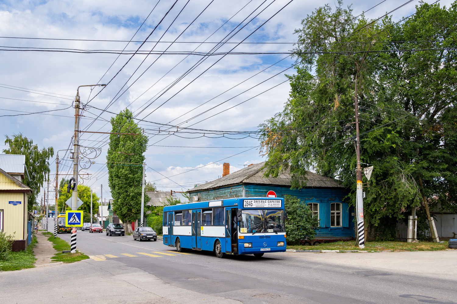 Saratov region, Mercedes-Benz O405 # К 749 ВА 164