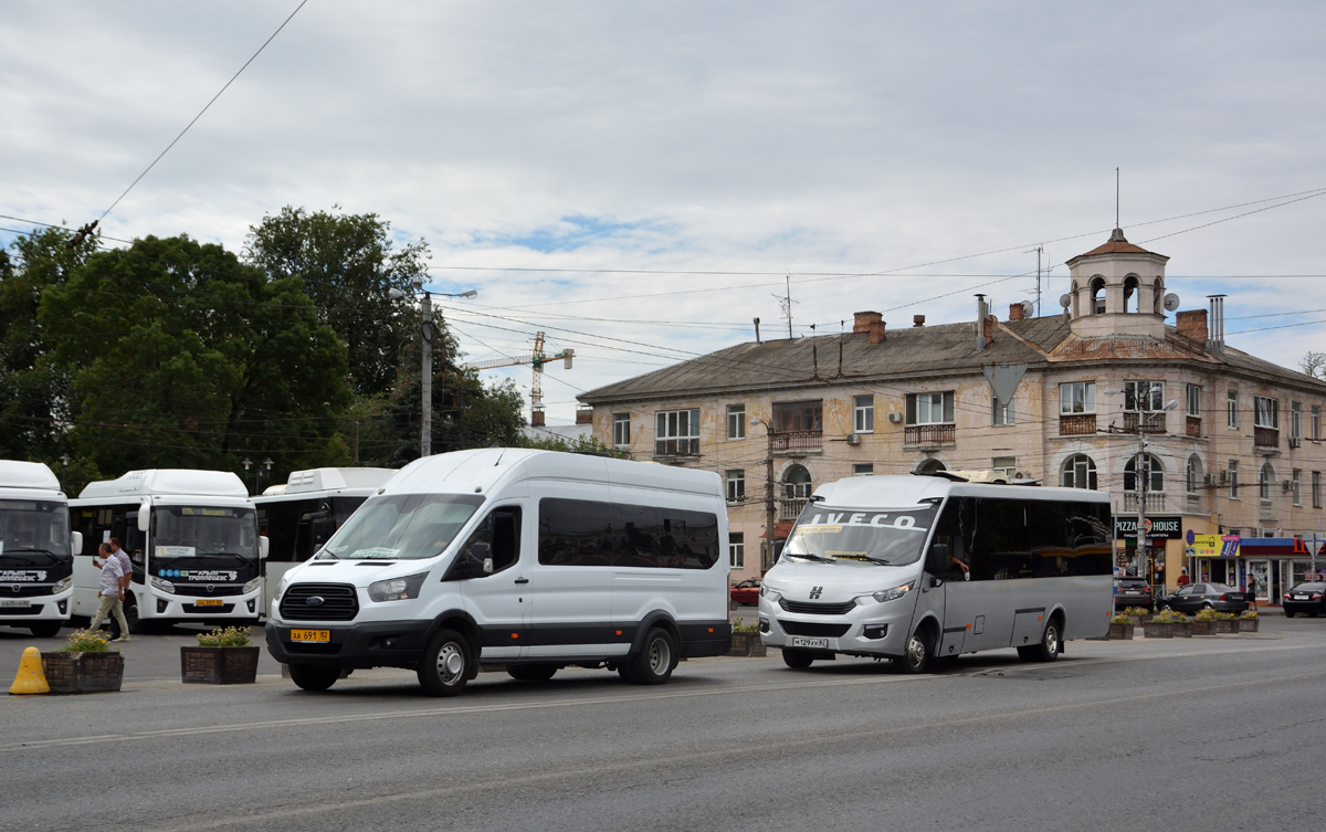 Республика Крым, Ford Transit FBD [RUS] (X2F.ESG.) № АА 691 82; Республика Крым, Неман-420224-511 № М 129 ХУ 82