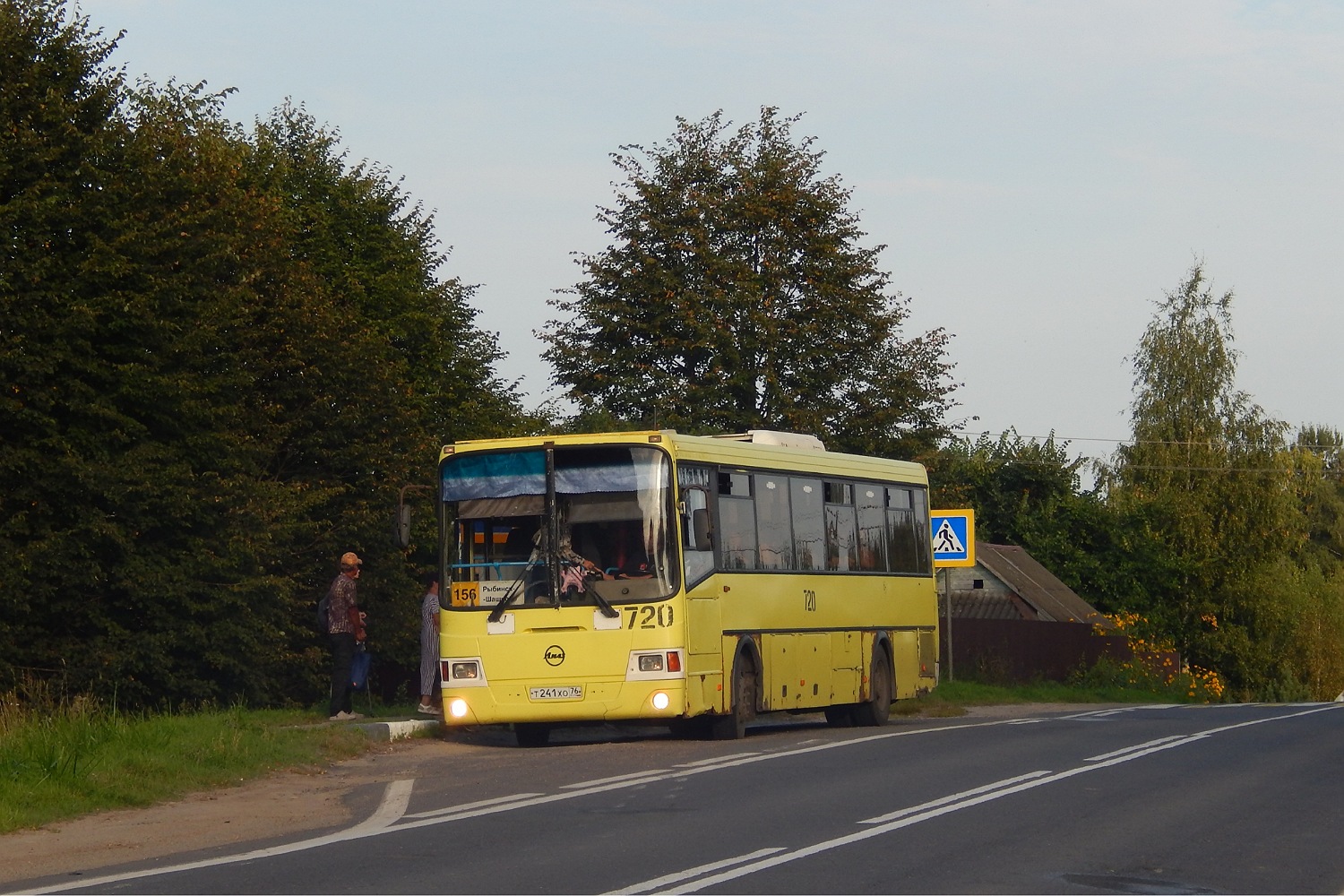 Yaroslavl region, LiAZ-5256.23-01 (GolAZ) # 720