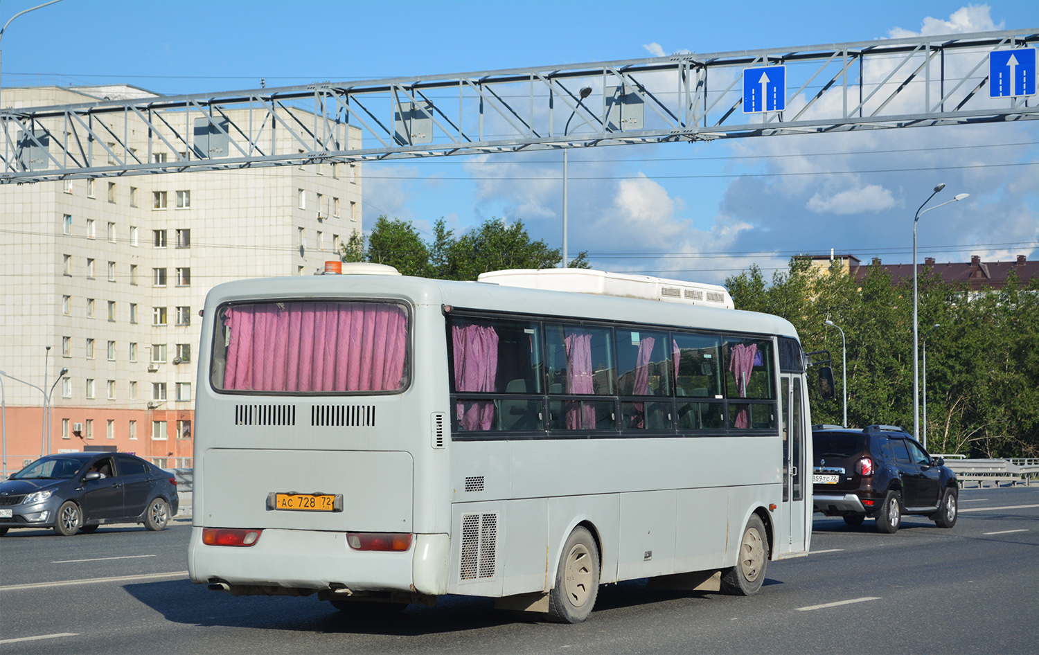 Тюменская область, Hyundai AeroTown № АС 728 72