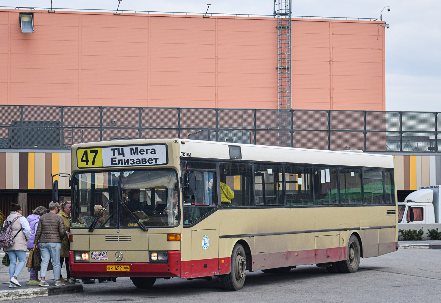 Sverdlovsk region, Mercedes-Benz O405 # КК 652 66