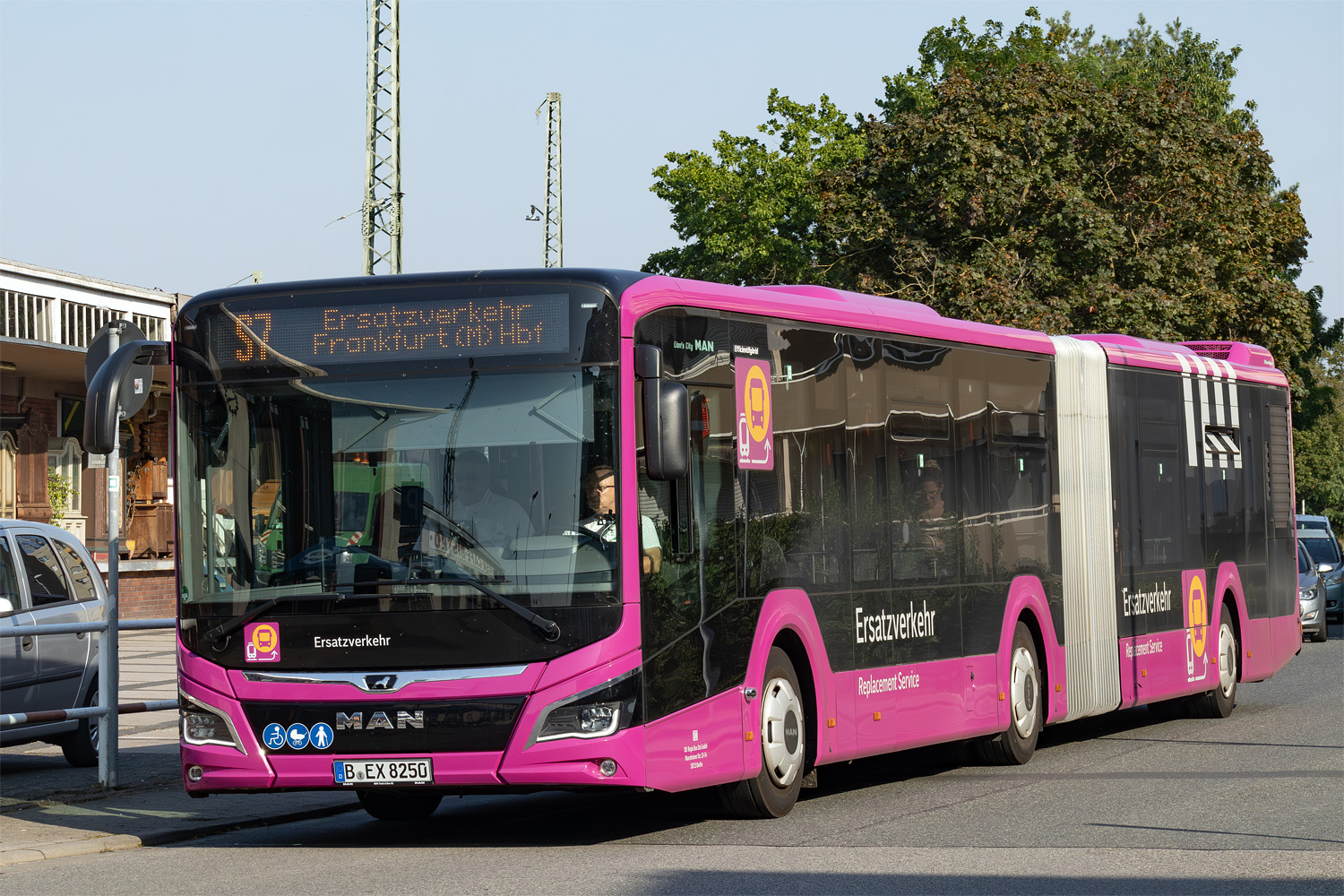 Бранденбург, MAN 18C Lion's City 18 NG360 EfficientHybrid № 825; Гессен — SEV · Riedbahn · Frankfurt am Main <> Mannheim · 15.07.2024 — 14.12.2024