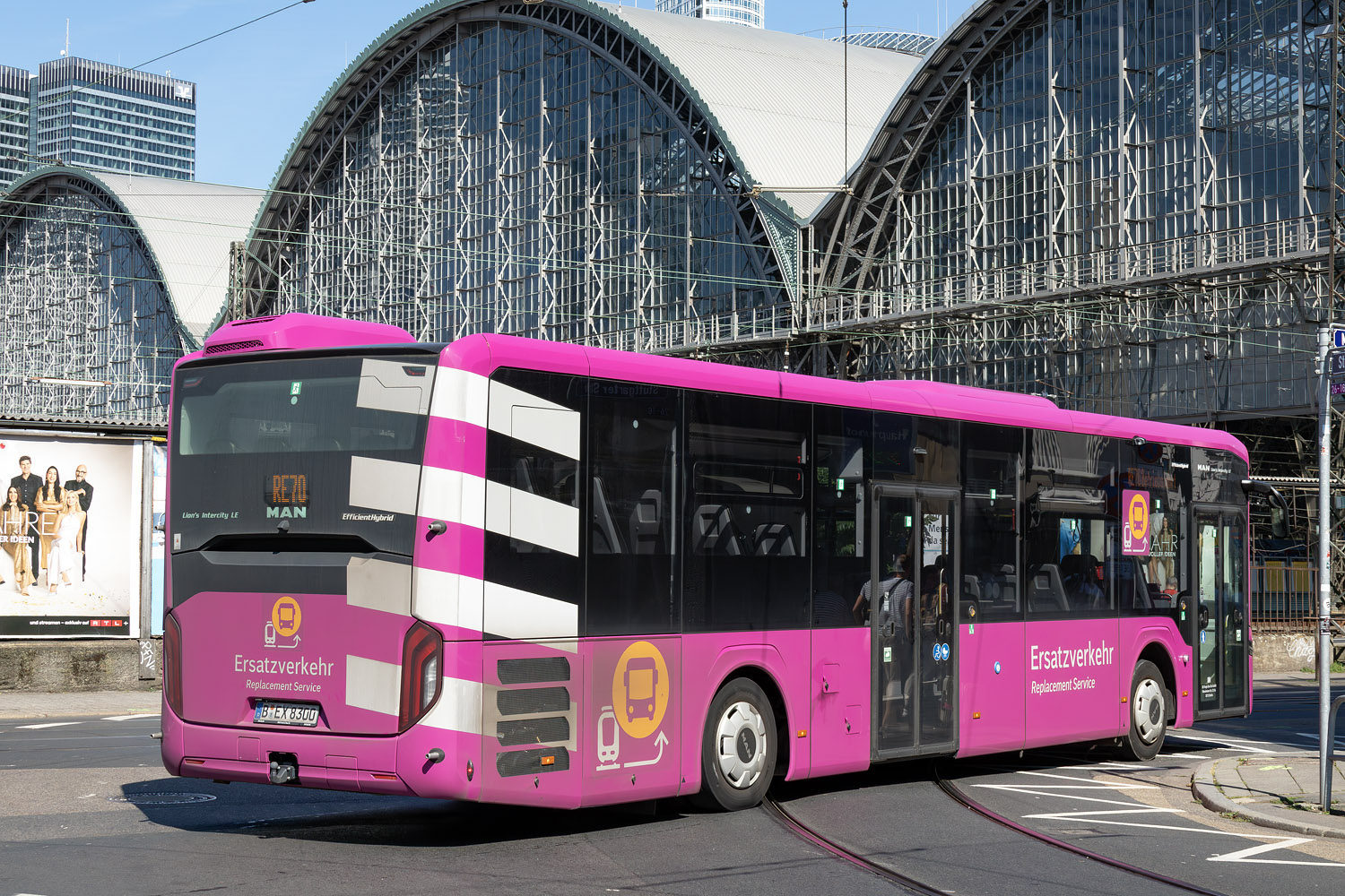 Brandenburg, MAN 43C Lion's Intercity LE 13 LEÜ360 EfficientHybrid # 830; Hesse — SEV · Riedbahn · Frankfurt am Main <> Mannheim · 15.07.2024 — 14.12.2024