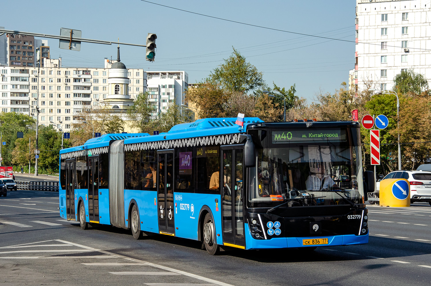 Moskva, LiAZ-6213.65 č. 032779