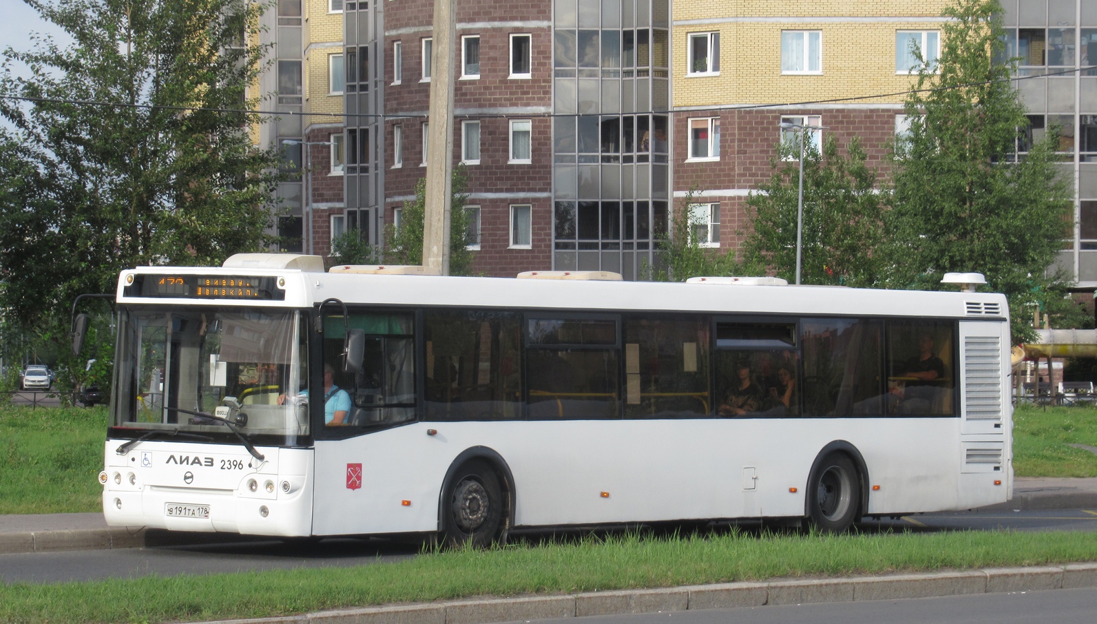 Szentpétervár, LiAZ-5292.60 sz.: 2396