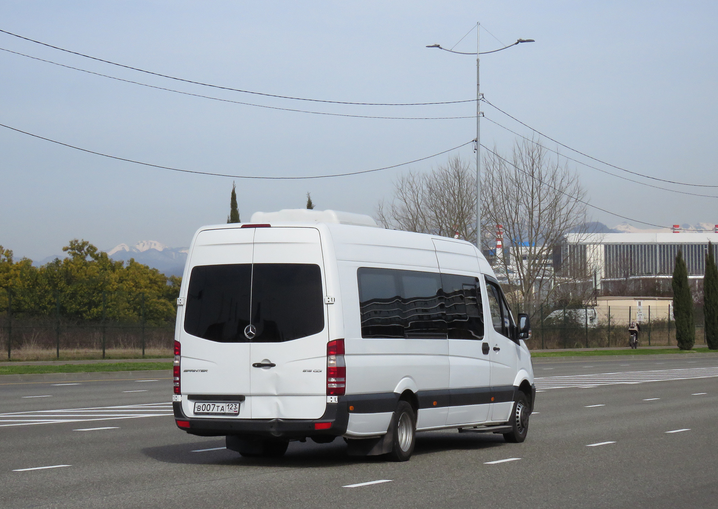 Краснодарский край, Луидор-223602 (MB Sprinter) № В 007 ТА 123