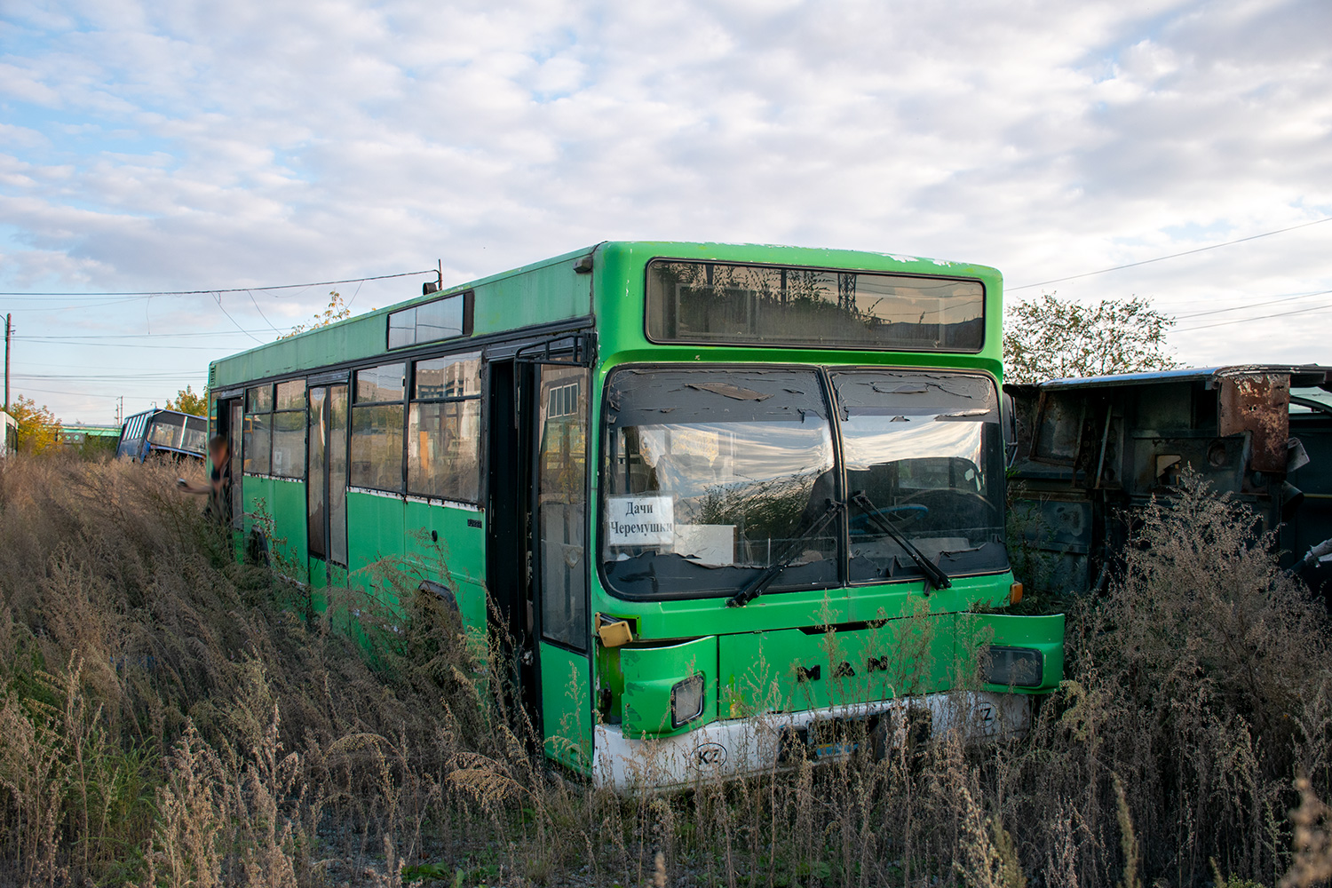 Карагандинская область, Ikarus 260 (280) № M 866 BV; Карагандинская область, MAN A60 SL232 № M 373 BZ