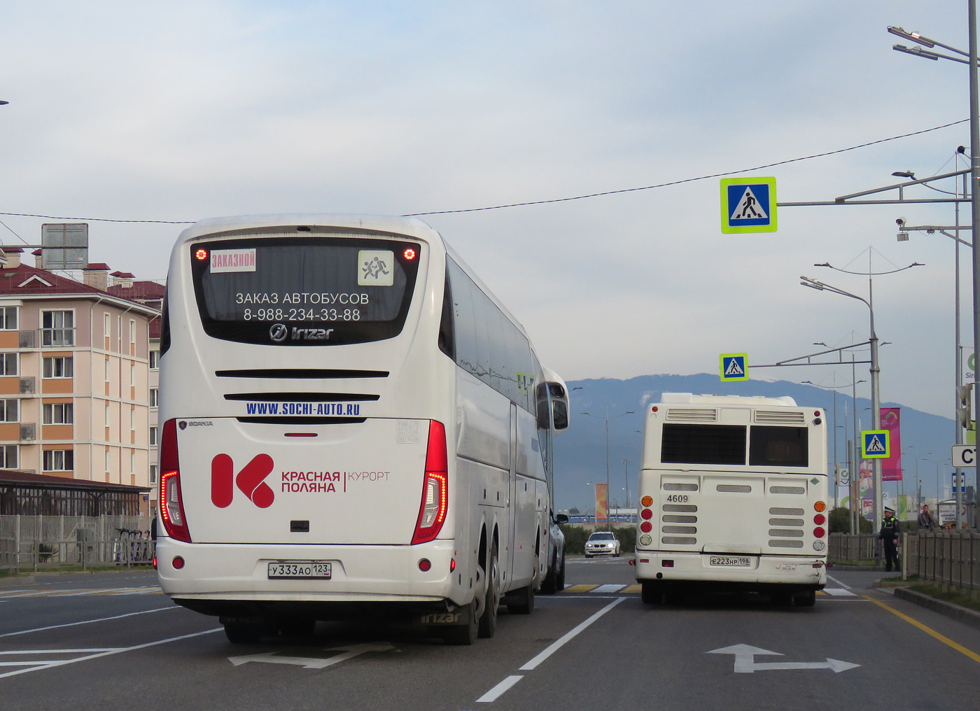 Краснодарский край, Irizar i6 15-3,7 № У 333 АО 123; Краснодарский край, ЛиАЗ-5292.67 (CNG) № 4609