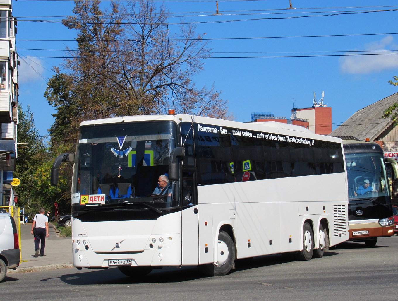 Удмуртия, Volvo 9900 № Е 442 ХО 18