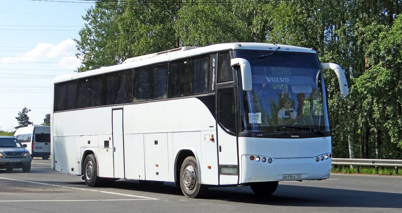 Ленинградская область, Marcopolo Viaggio II 370 № В 695 КА 147