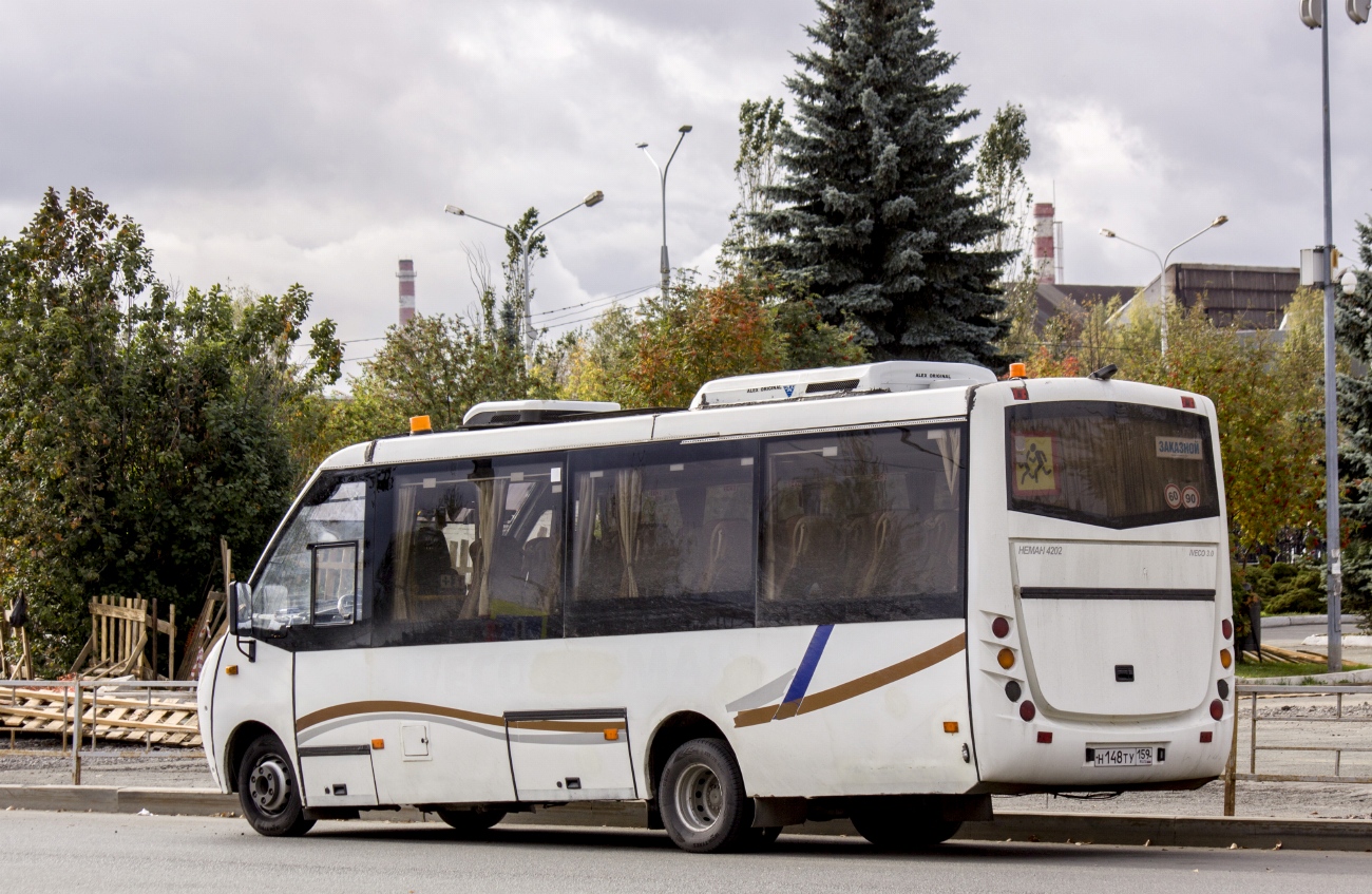 Пермский край, Неман-420224-11 № Н 148 ТУ 159