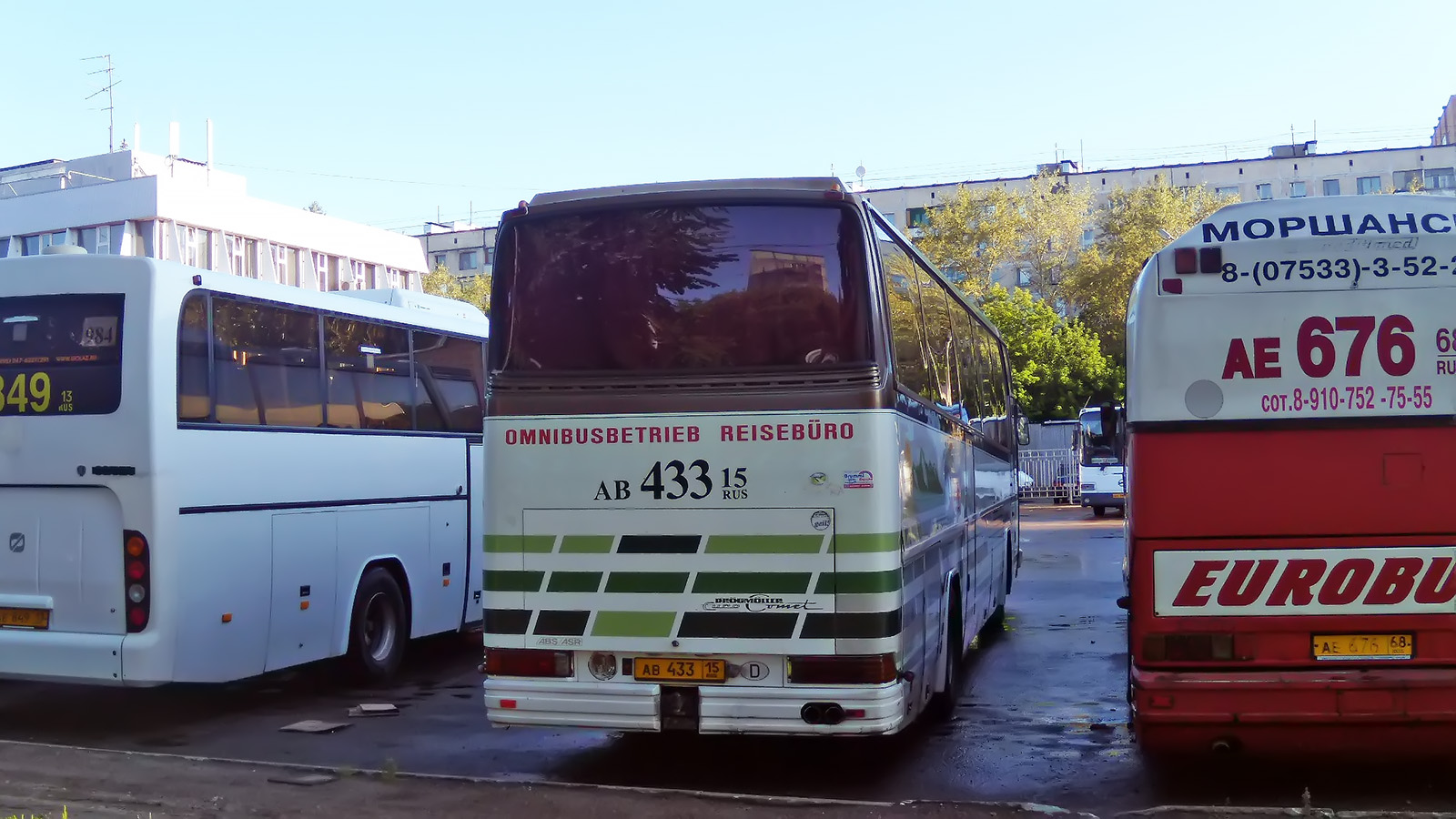 Северная Осетия, Drögmöller E330H EuroComet № АВ 433 15; Тамбовская область, Neoplan N216H Jetliner № АЕ 676 68