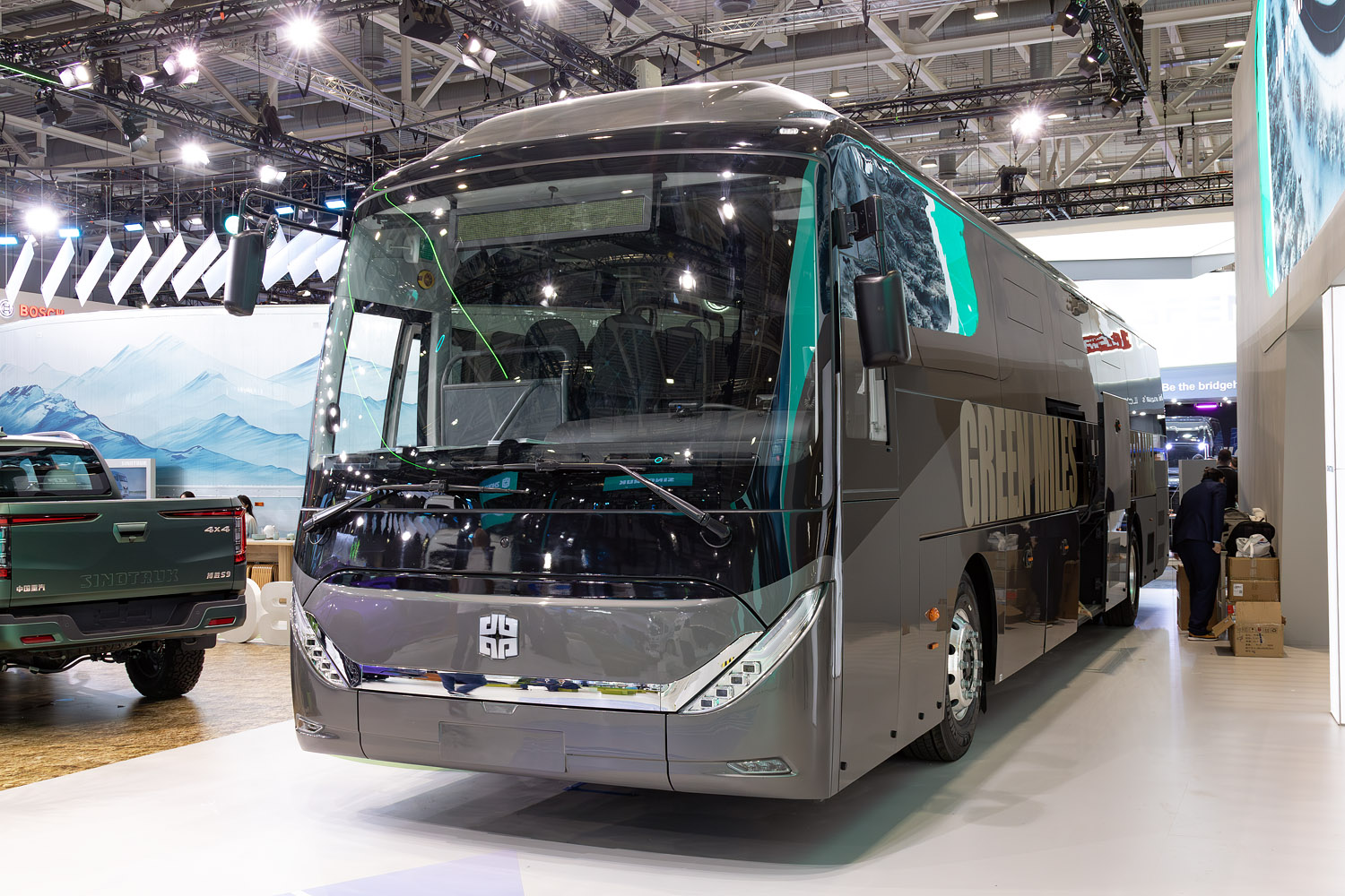 Китай, Zhong Tong LCK6139EV № [B139240189]; Нижняя Саксония — IAA Transportation 2024