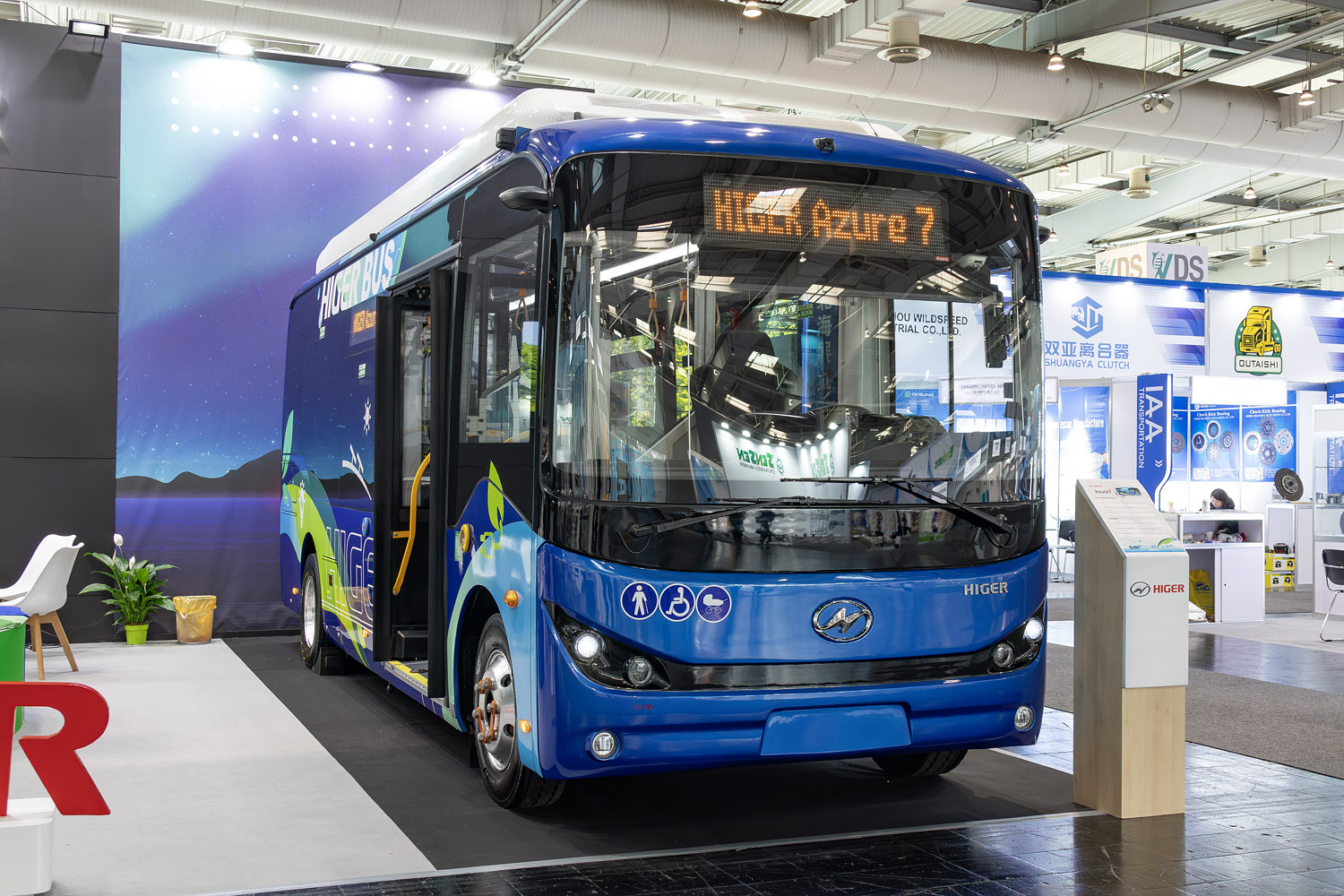 Китай, Higer KLQ6685GAEV № Azure 7; Нижняя Саксония — IAA Transportation 2024