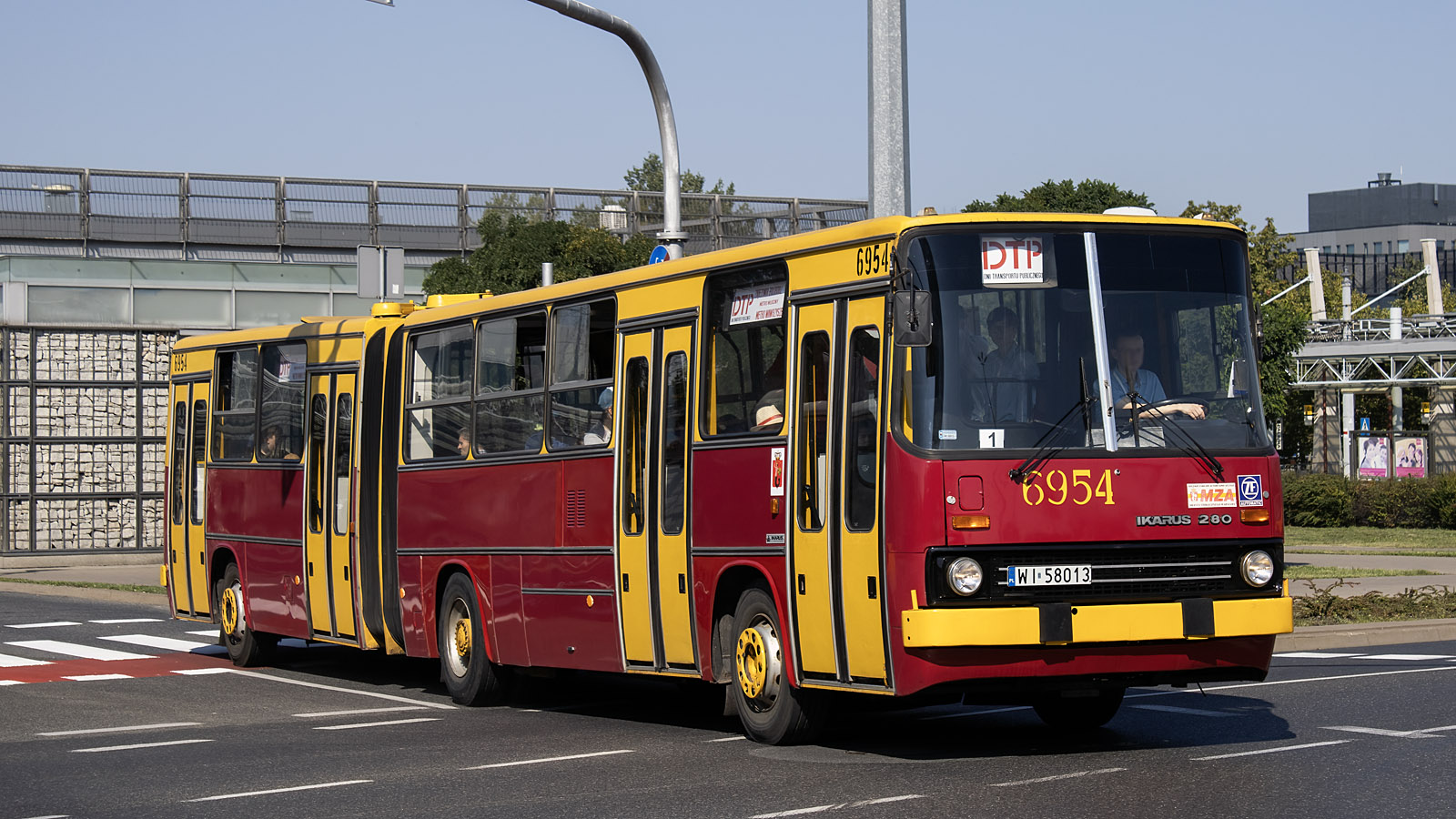 Польша, Ikarus 280.37 № 6954