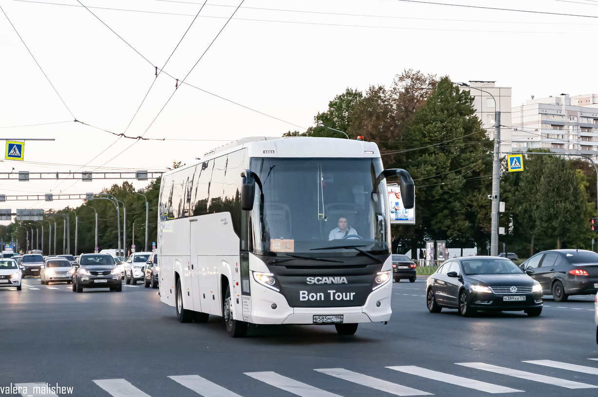 Санкт-Петербург, Scania Touring HD № В 585 МС 198