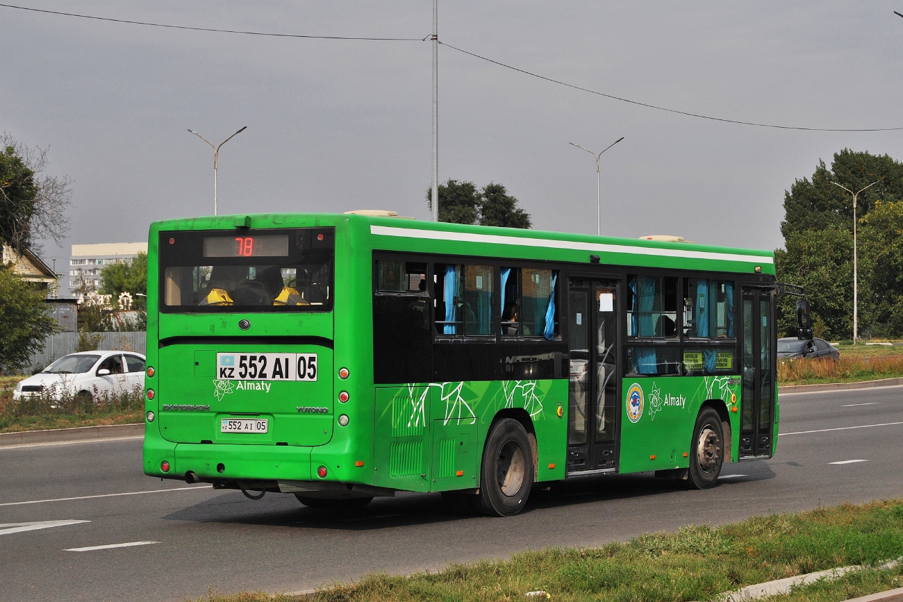 Алматы, Yutong ZK6108HGH № 552 AI 05