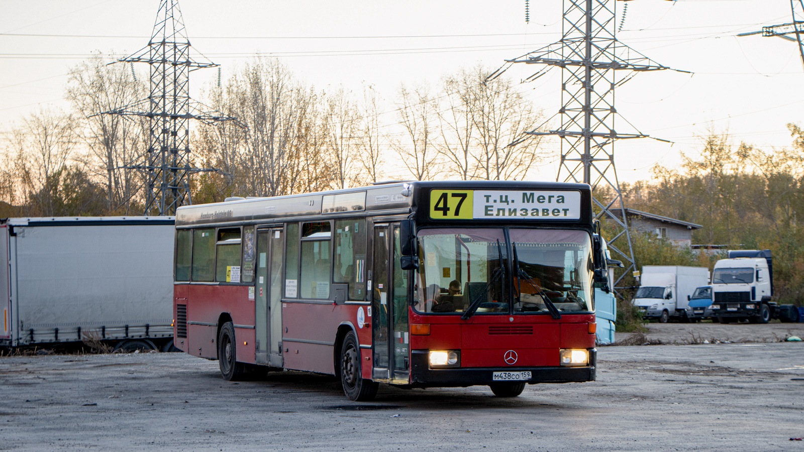 Свердловская область, Mercedes-Benz O405N2 № М 438 СО 159