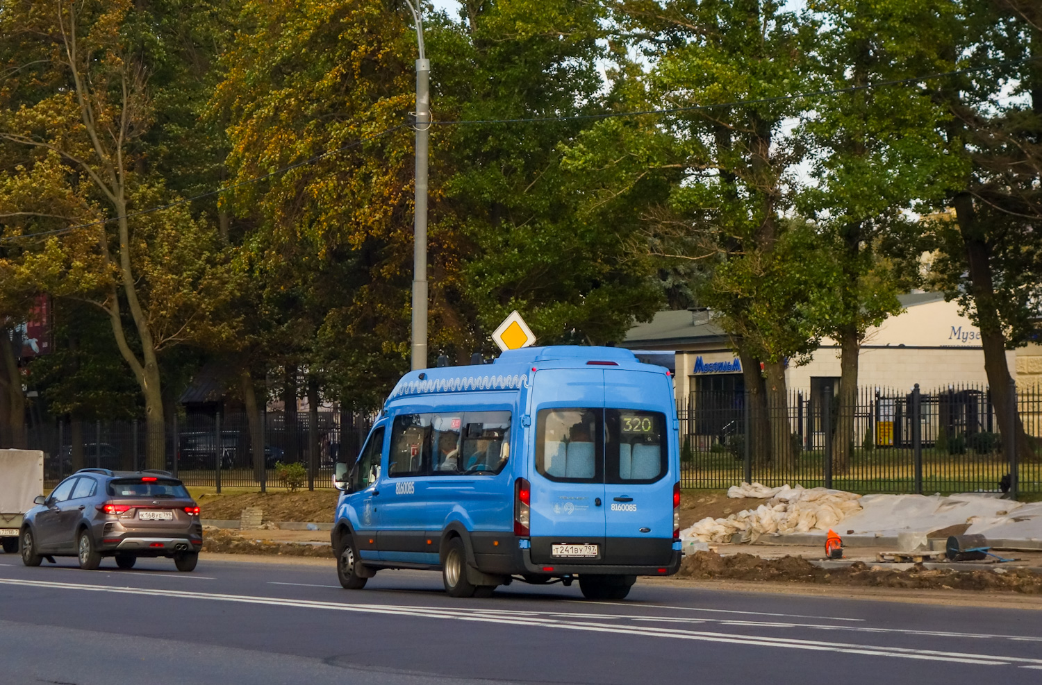 Москва, Ford Transit FBD [RUS] (X2F.ESG.) № 8160085