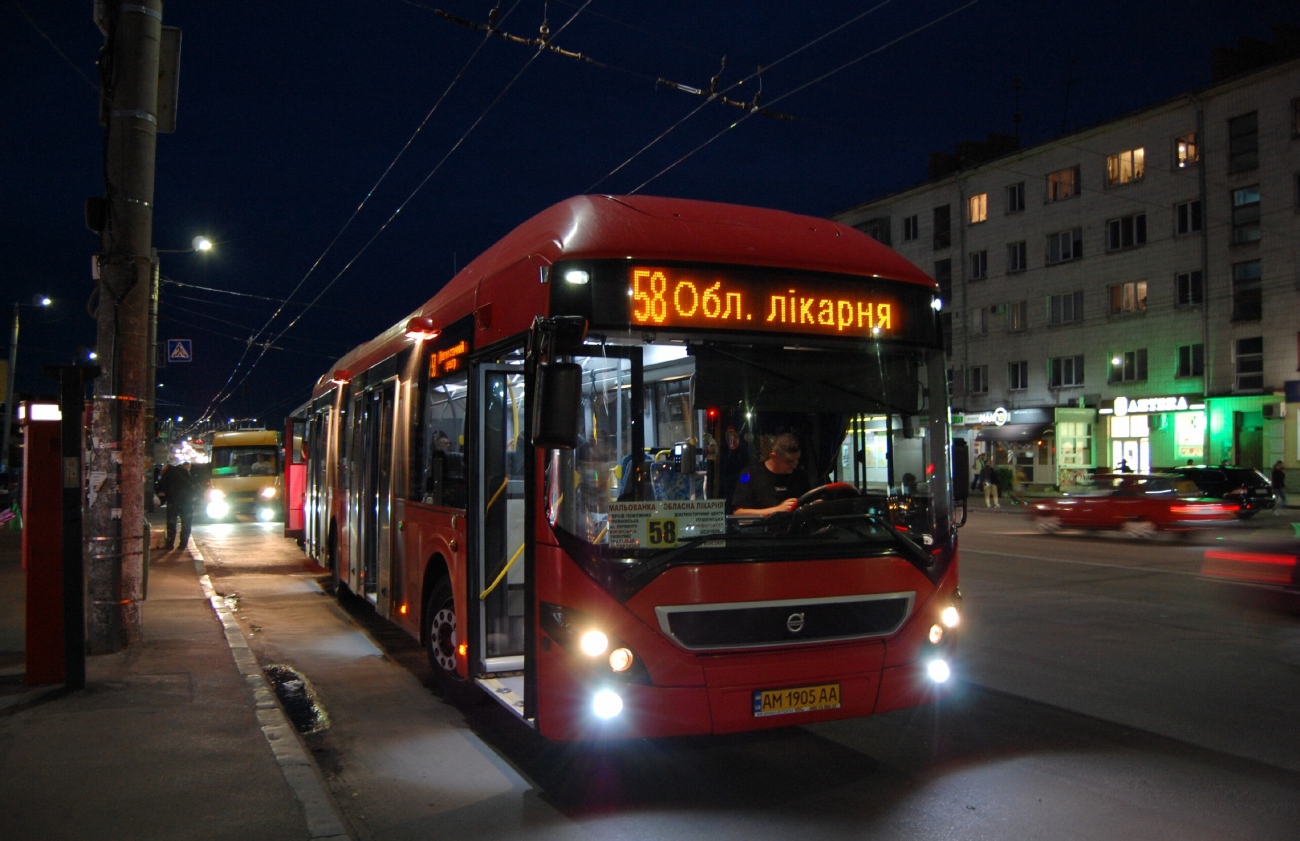 Житомирская область, Volvo 7900 Hybrid № AM 1905 AA