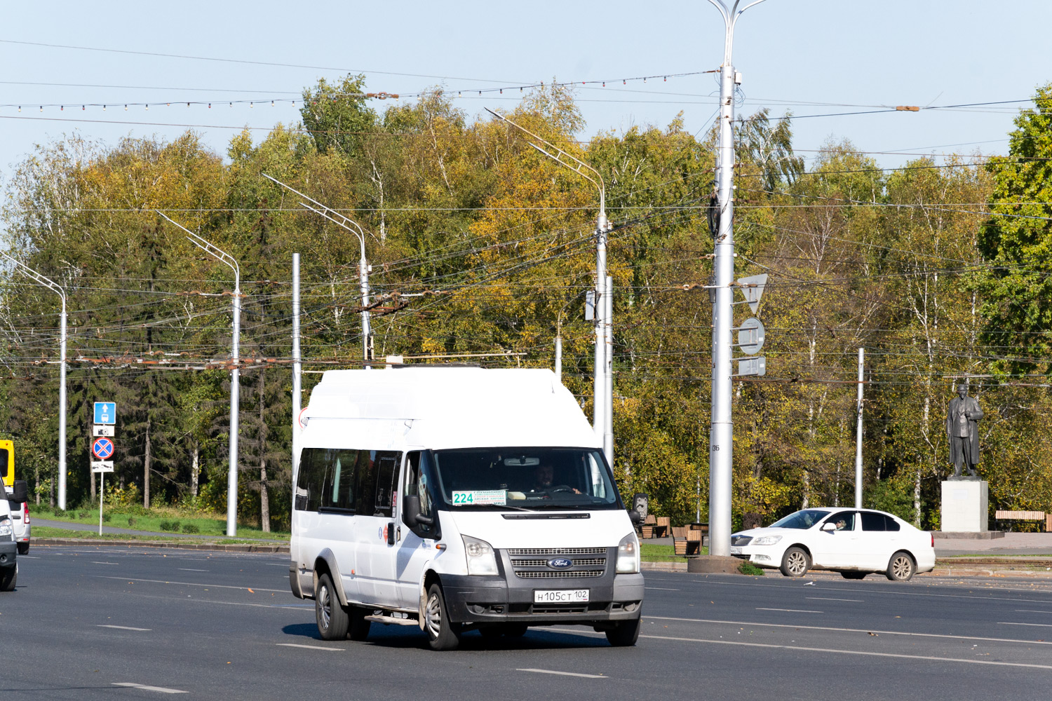 Bashkortostan, Nizhegorodets-222708  (Ford Transit) № Н 105 СТ 102