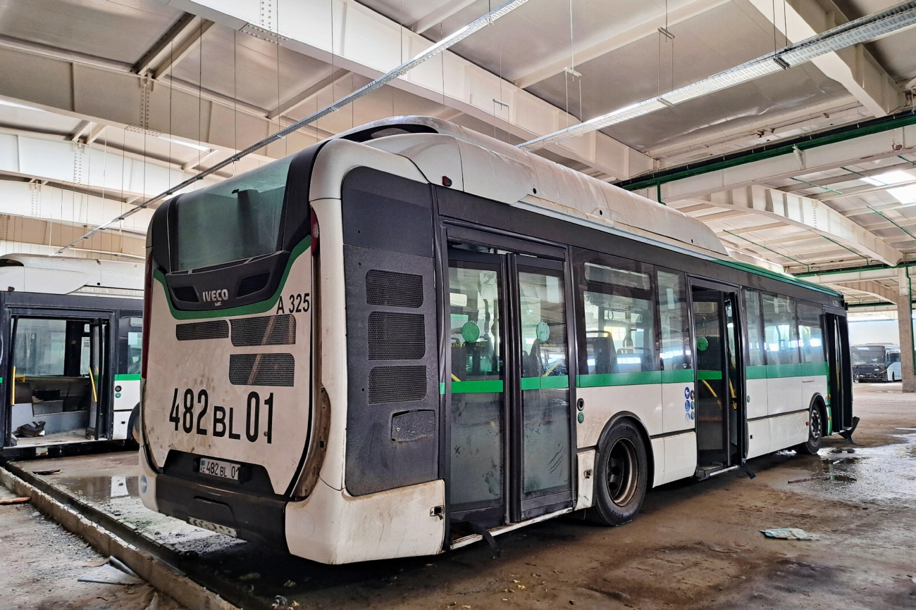 Астана, IVECO Urbanway 12M Hybrid (СарыаркаАвтоПром) № A325