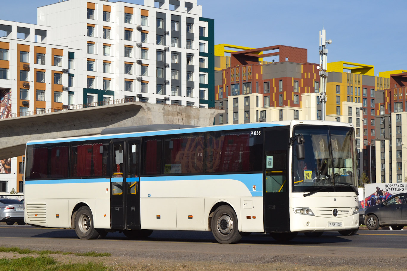 Астана, Mercedes-Benz Intouro II № P036