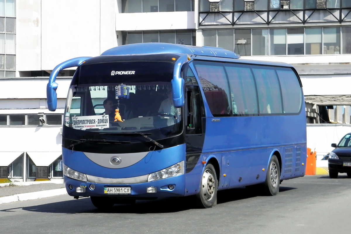 Донецкая область, Yutong ZK6831HE № AH 5981 CX