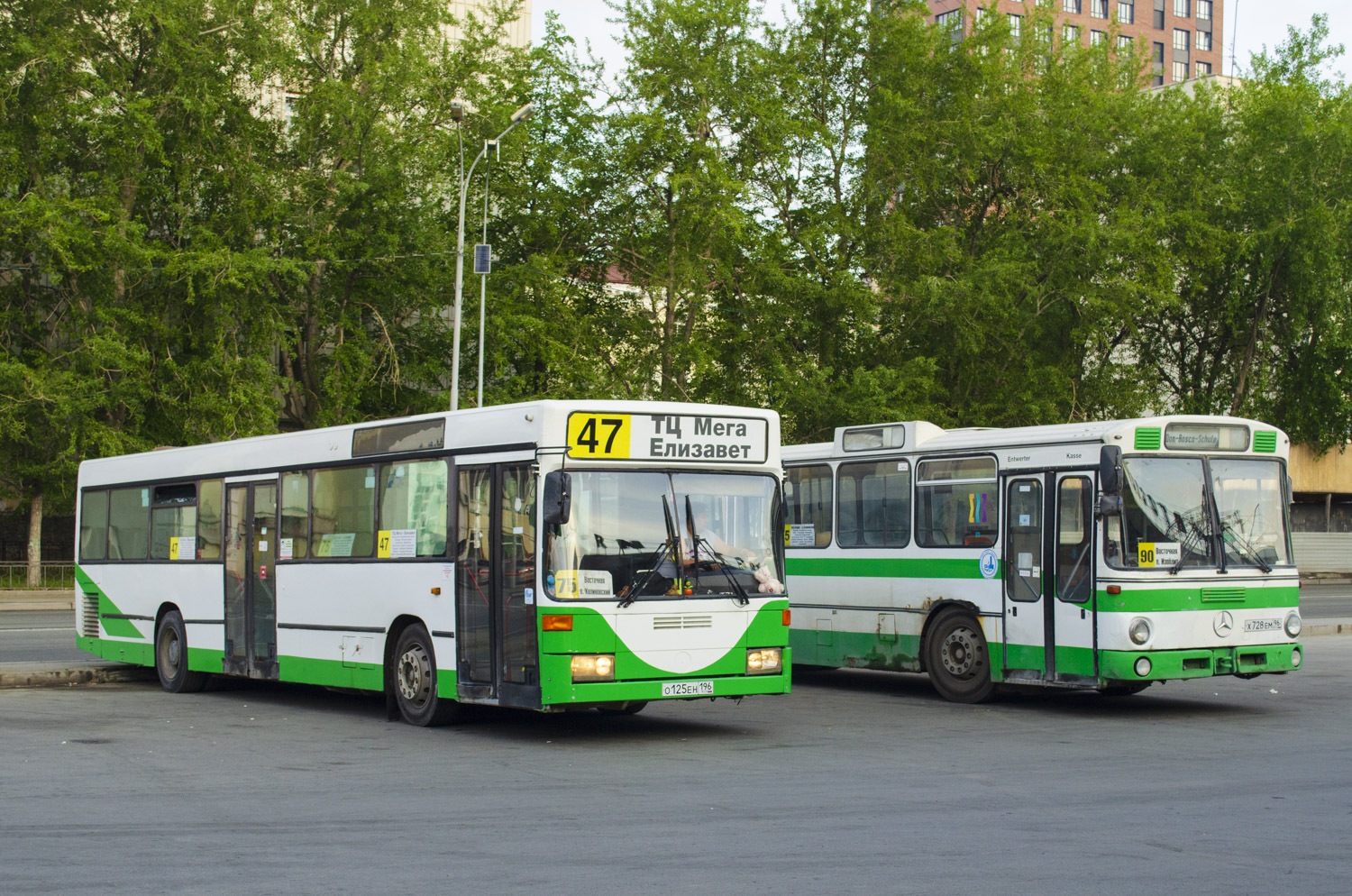 Sverdlovsk region, Mercedes-Benz O405N # О 125 ЕН 196