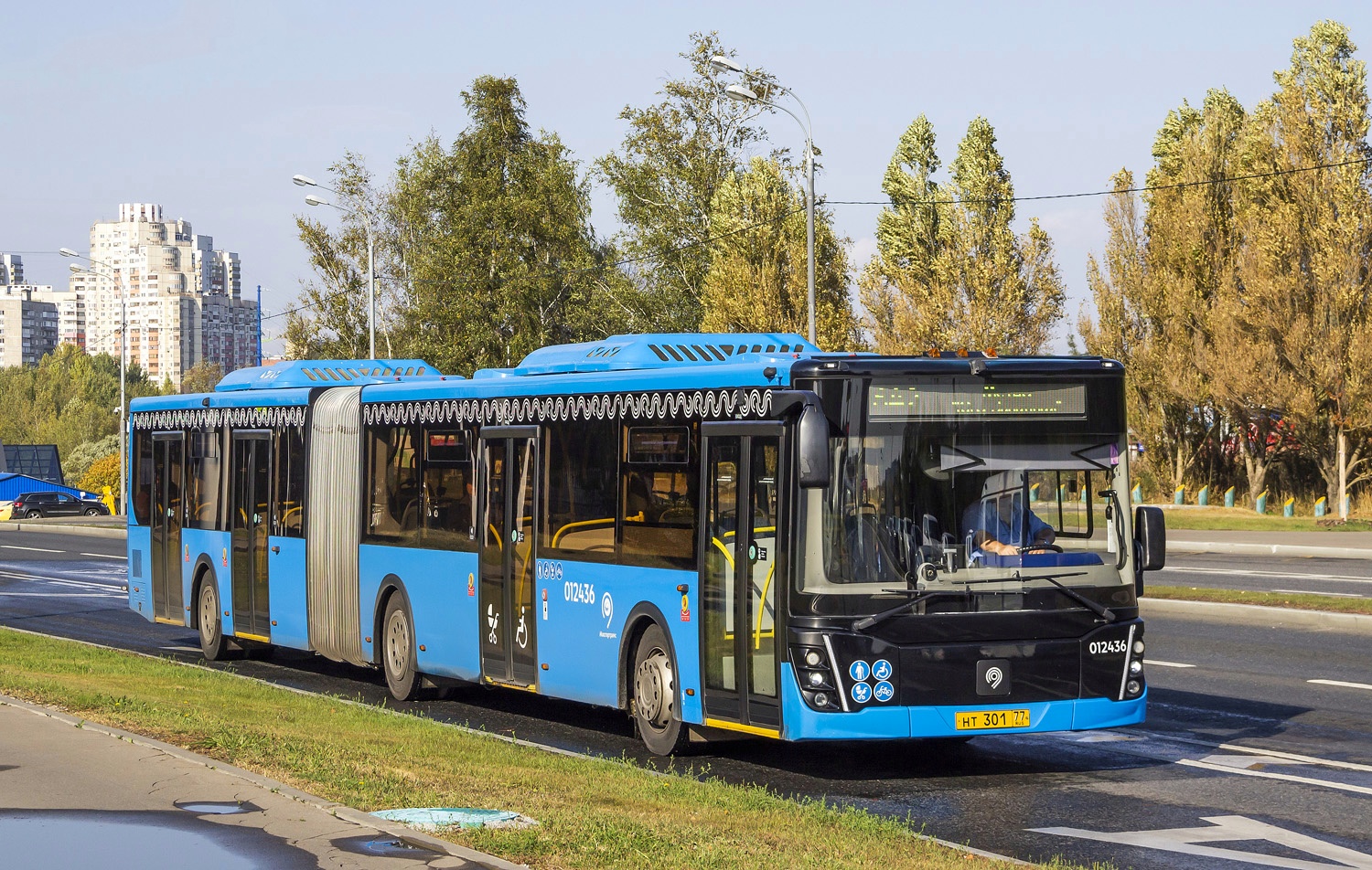 Moskva, LiAZ-6213.65 č. 012436