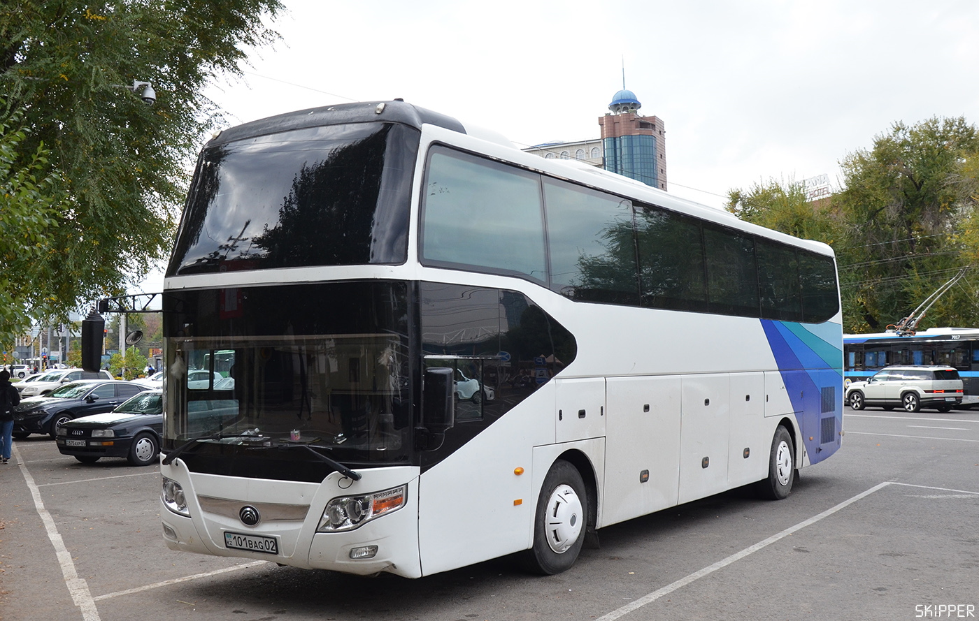 Алматы, Yutong ZK6127HQA9 № 101 BAG 02