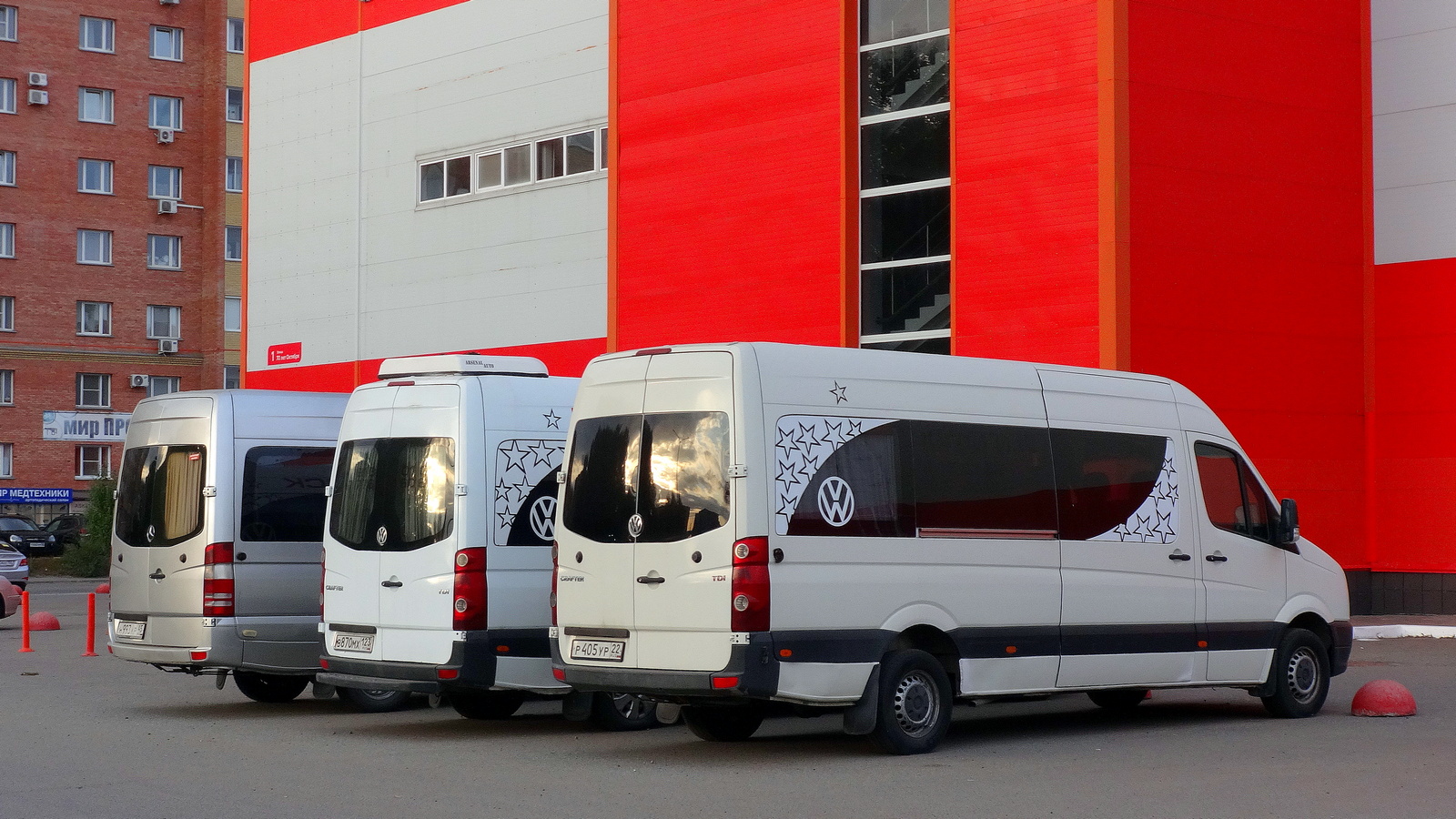 Омская область, Volkswagen Crafter № Р 405 УР 22