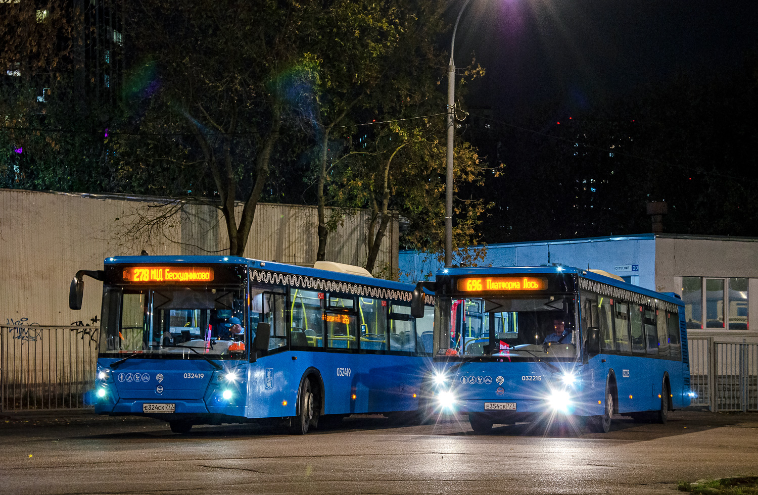 Moskau, LiAZ-5292.22 (2-2-2) Nr. 032215