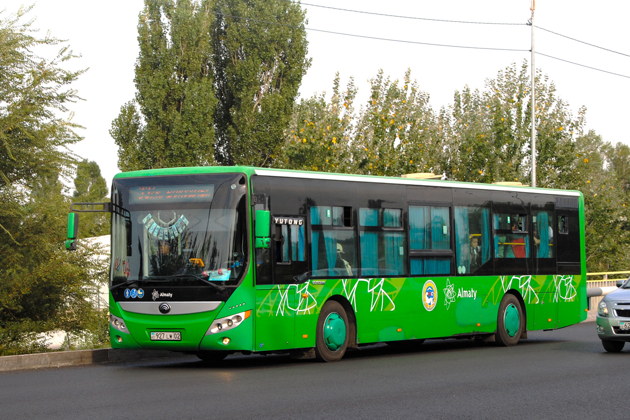 Алматы, Yutong ZK6118HGA (СарыаркаАвтоПром) № 927 LW 02 Алматы, Yutong ZK6118HGA (СарыаркаАвтоПром) № 927 LW 02