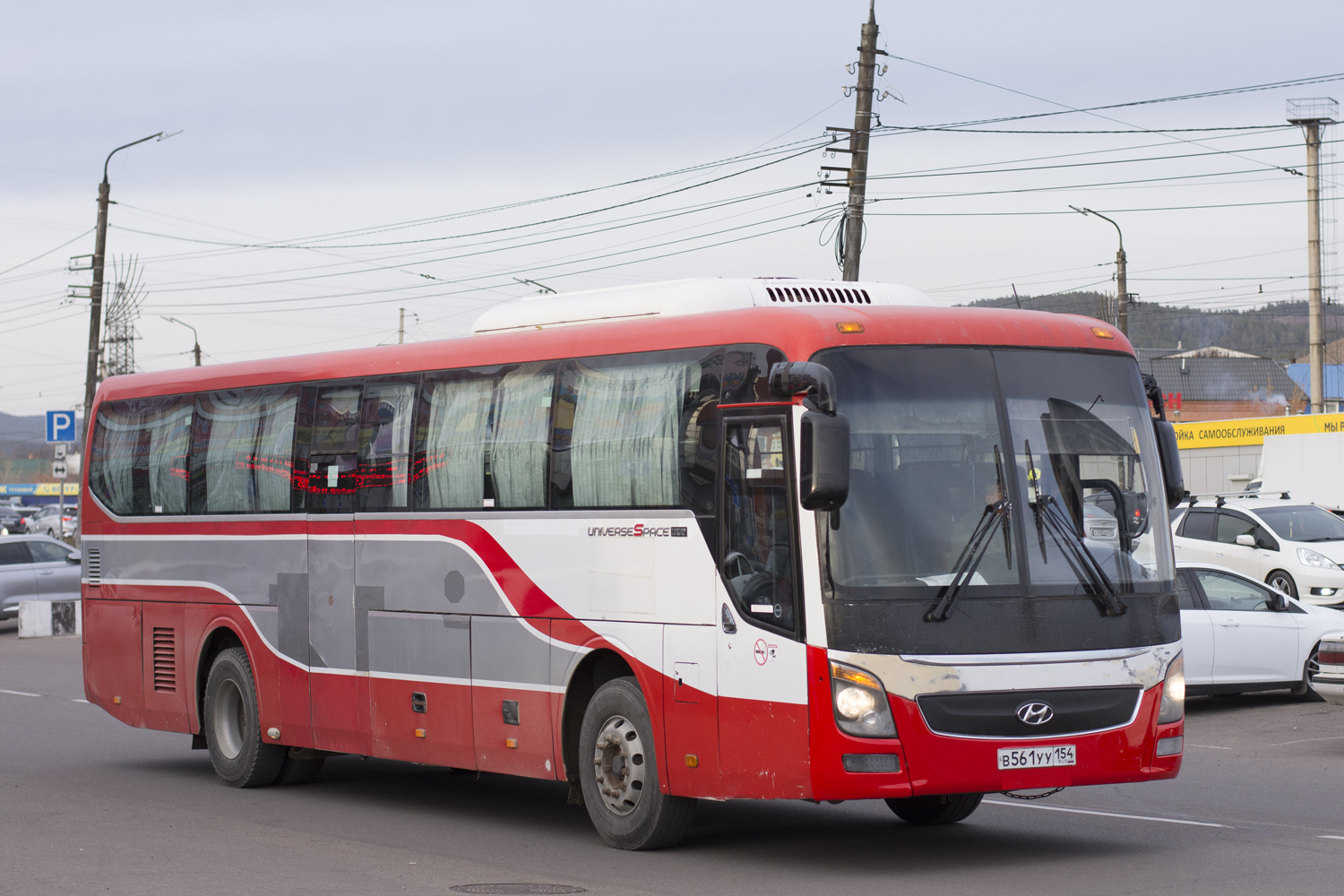 Новосибирская область, Hyundai Universe Space Luxury № В 561 УУ 154