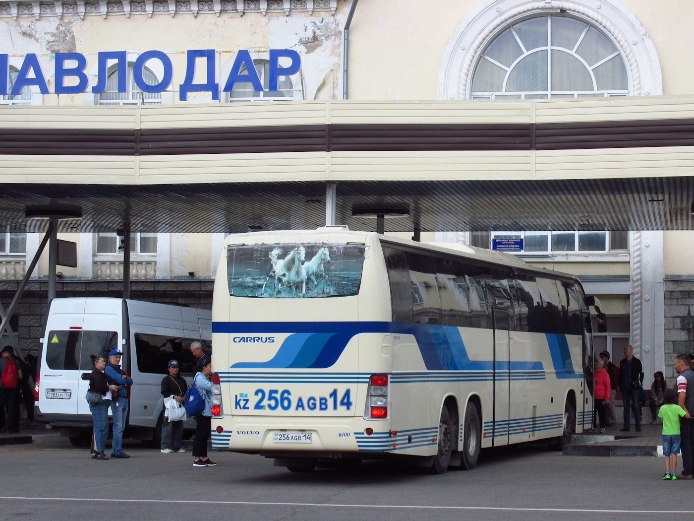 Павлодарская область, Volvo 9700H № 256 AGB 14