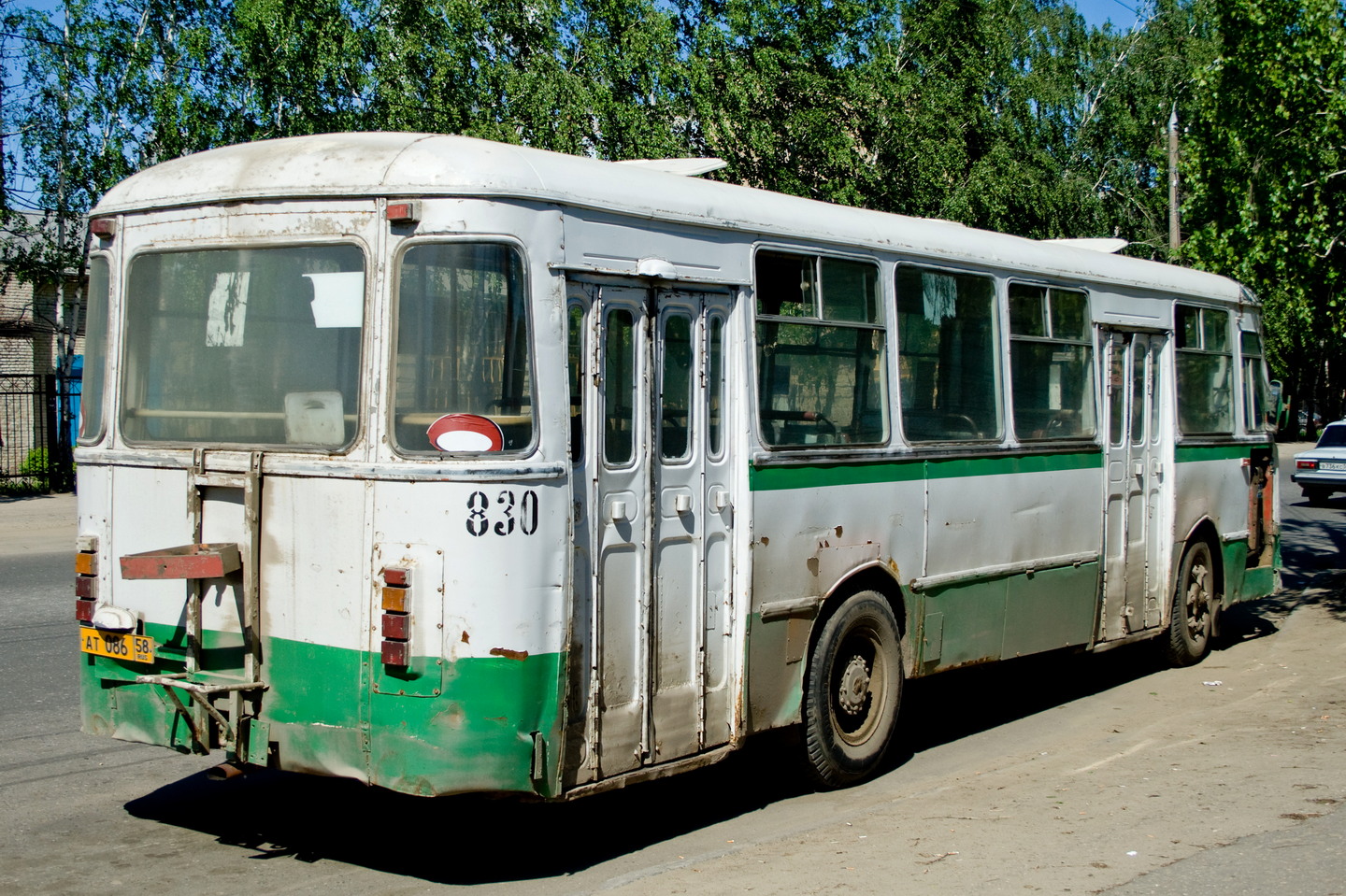 Penza region, LiAZ-677M № 830