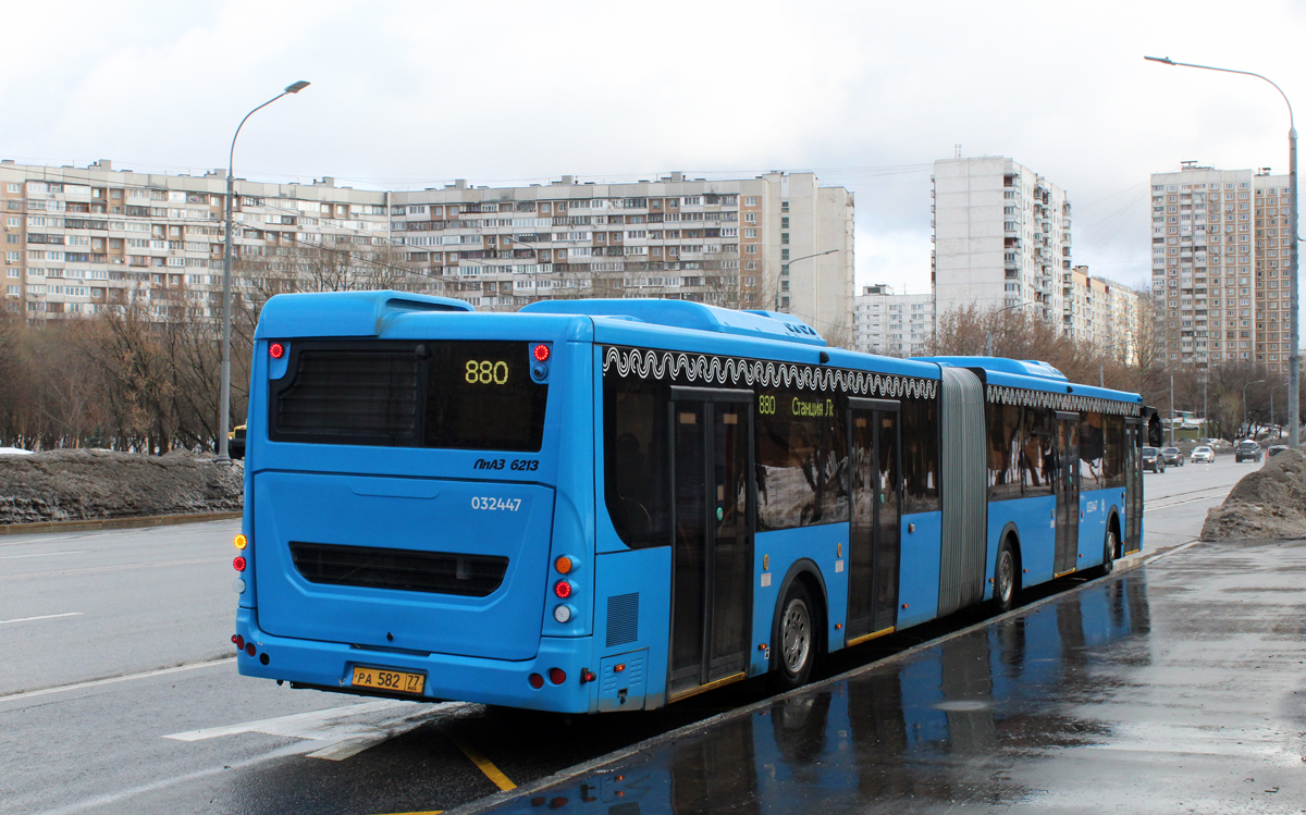 Moskva, LiAZ-6213.65 č. 032447